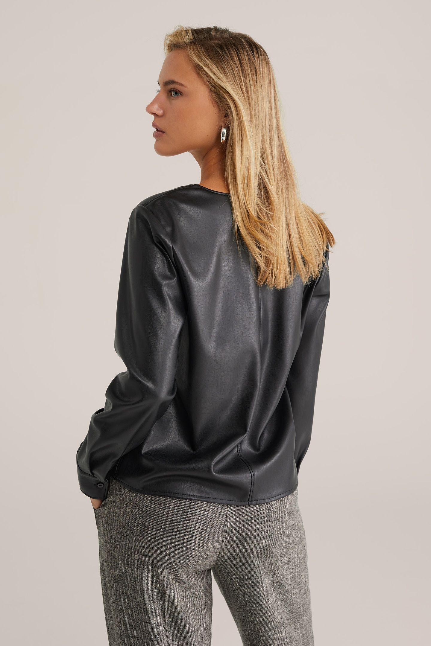 BLOUSE BLACK 4