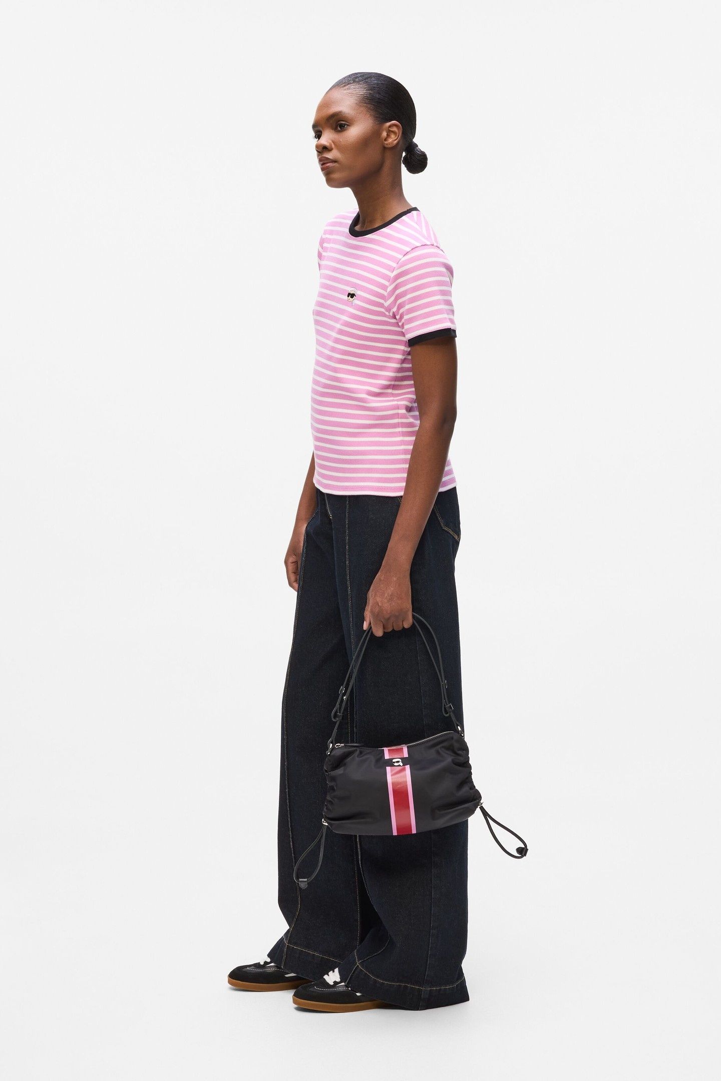 IKON NYLON STRIPE SMALL SHOULDER BAG DRAWSTING BLACK 3
