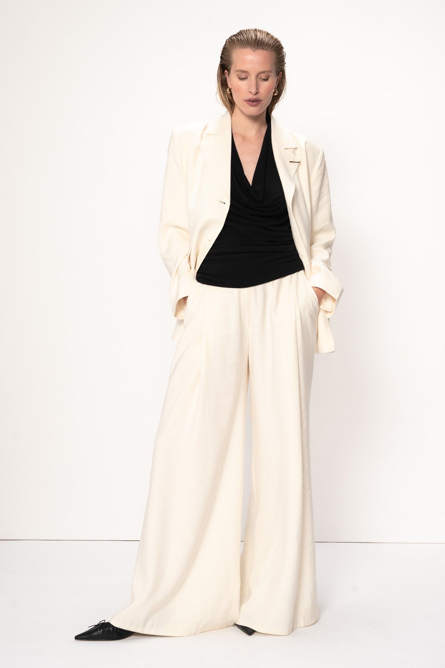 NOE BLAZER COCONUT MILK 5