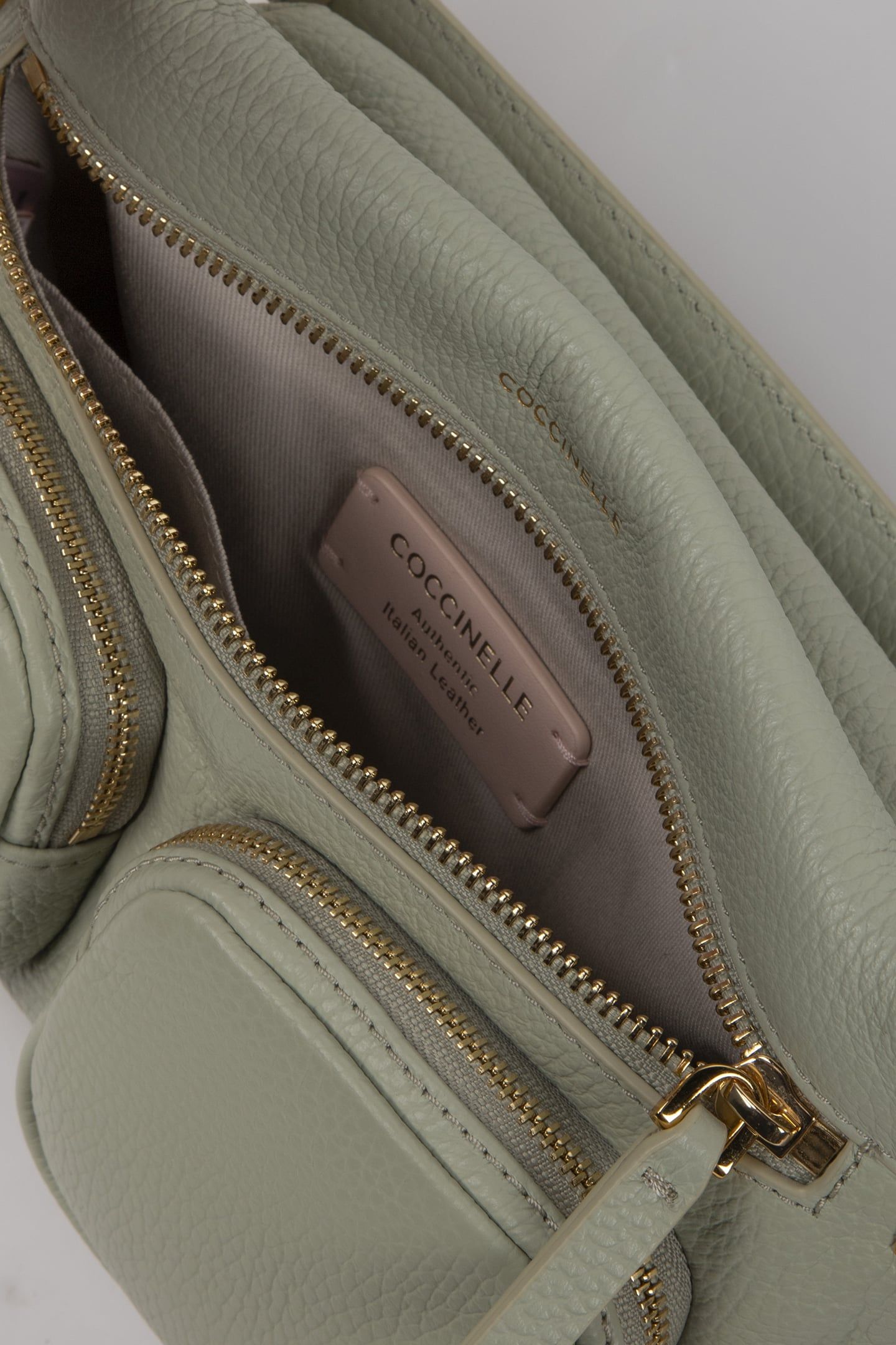 COCCINELLEHYLE CELADON GREEN 4