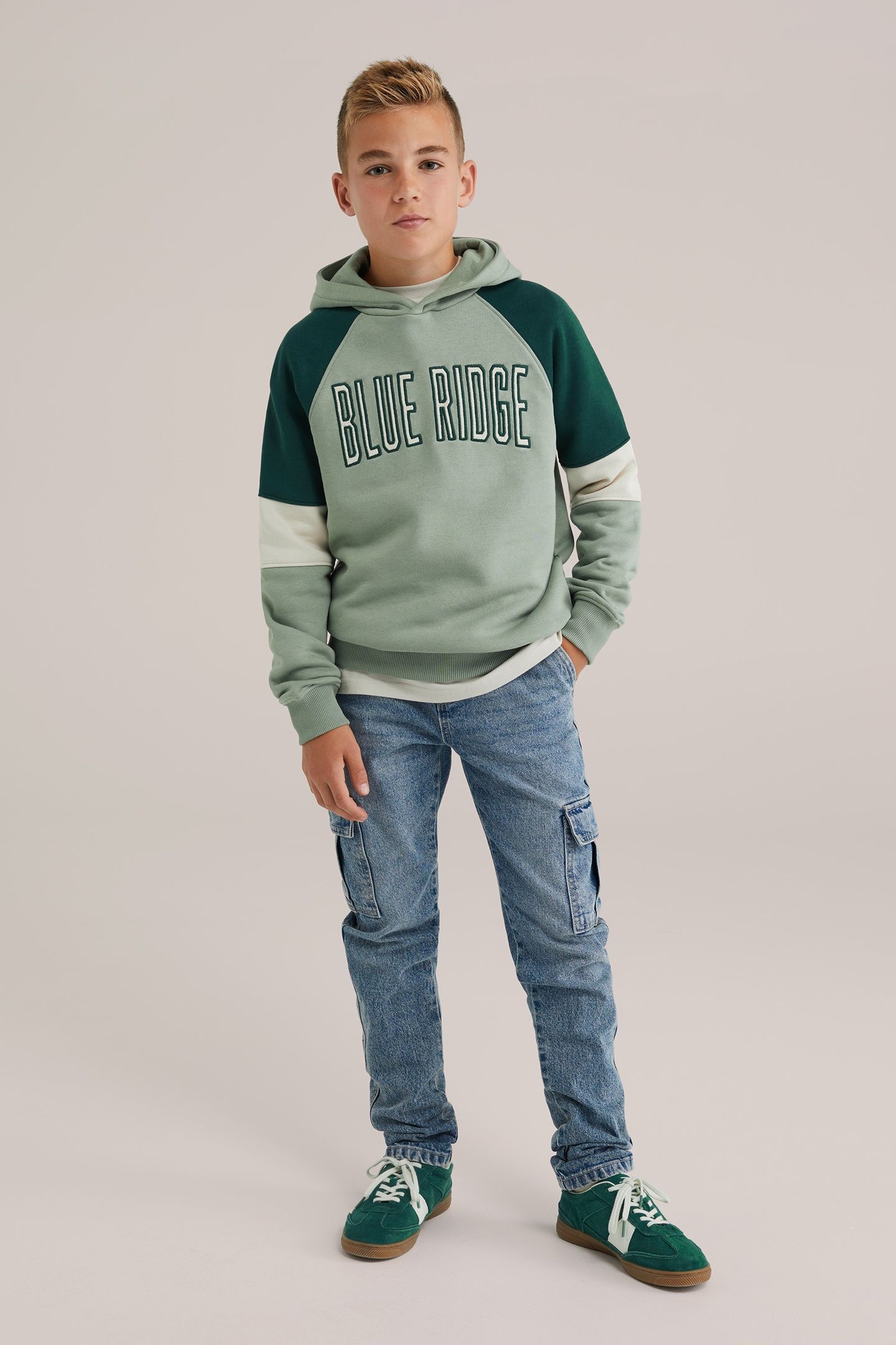 SWEATER LIGHT GREEN 2