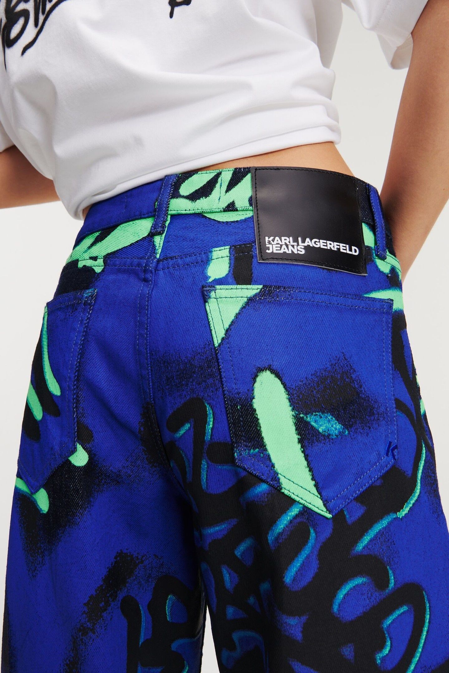 RELAXED GRAFFITI DENIM RINSE BLUE 6