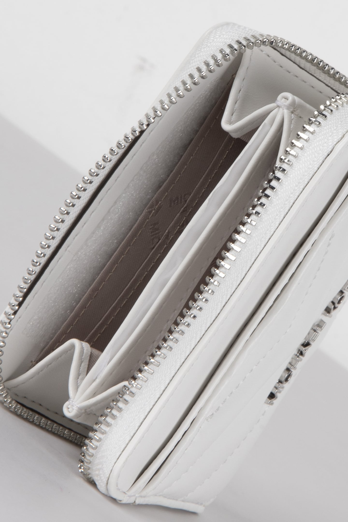 MEDIUM CARD CASE OPTIC WHITE 4