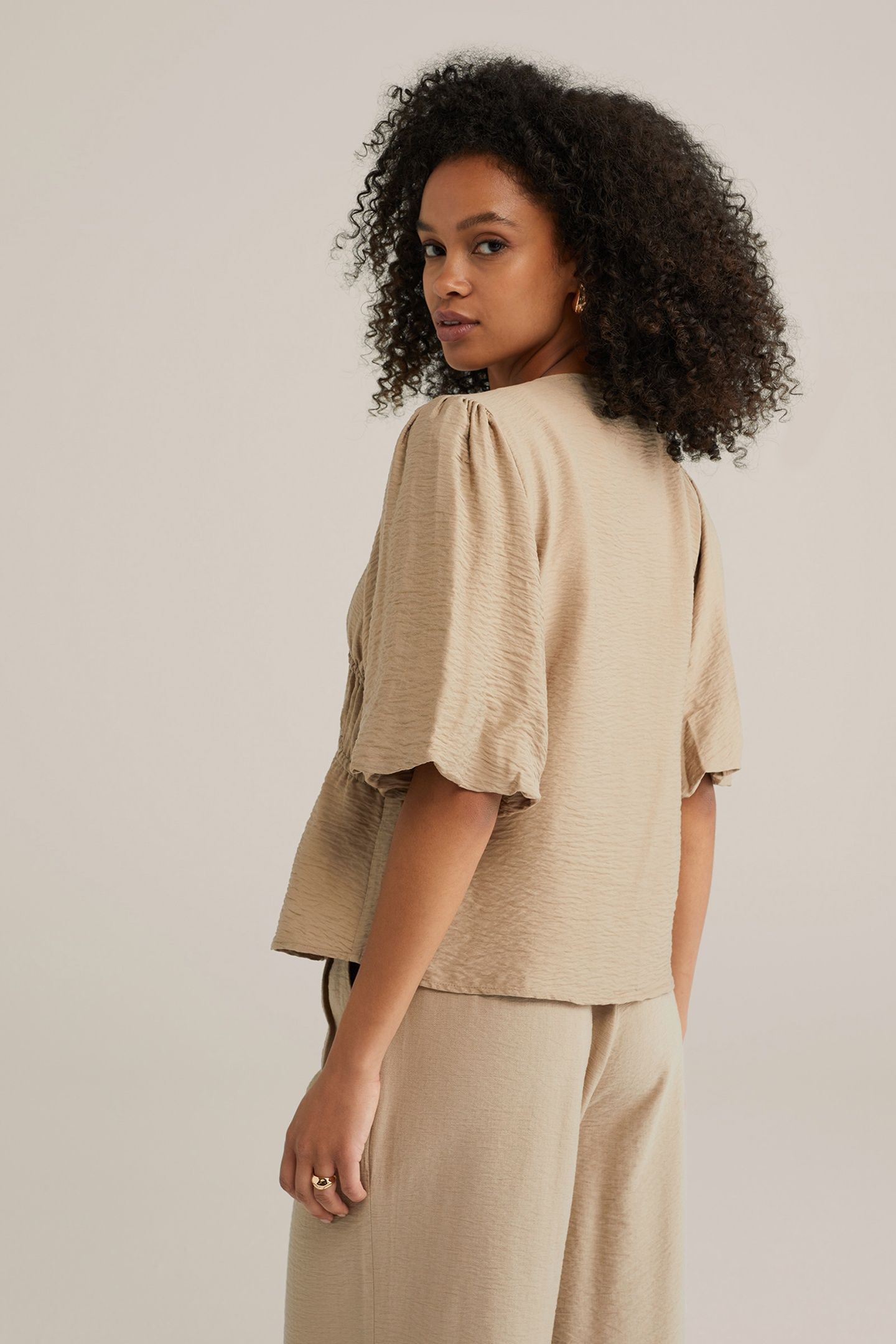 BLOUSE BEIGE 3