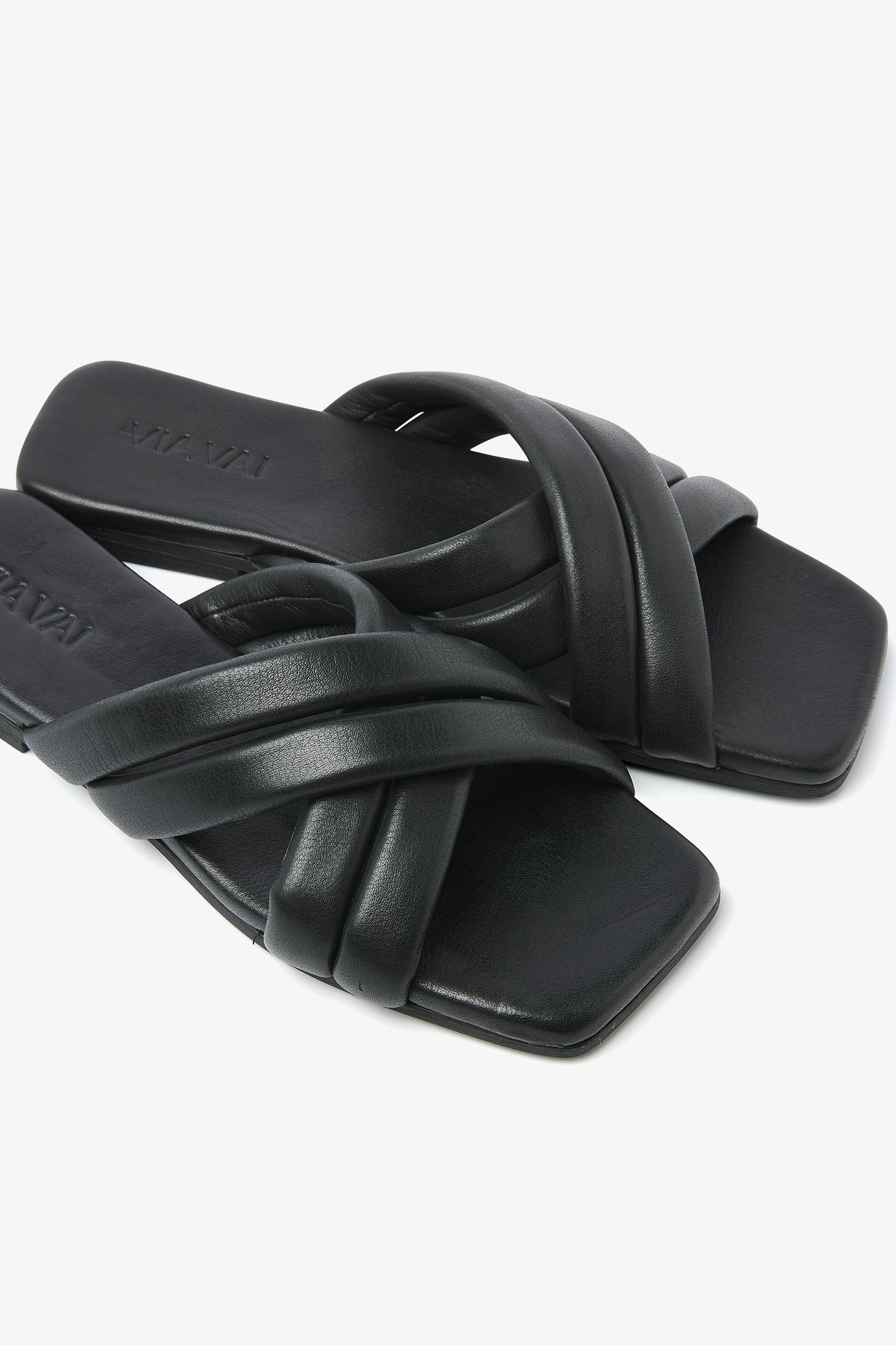 KIKI LOT BLACK 8