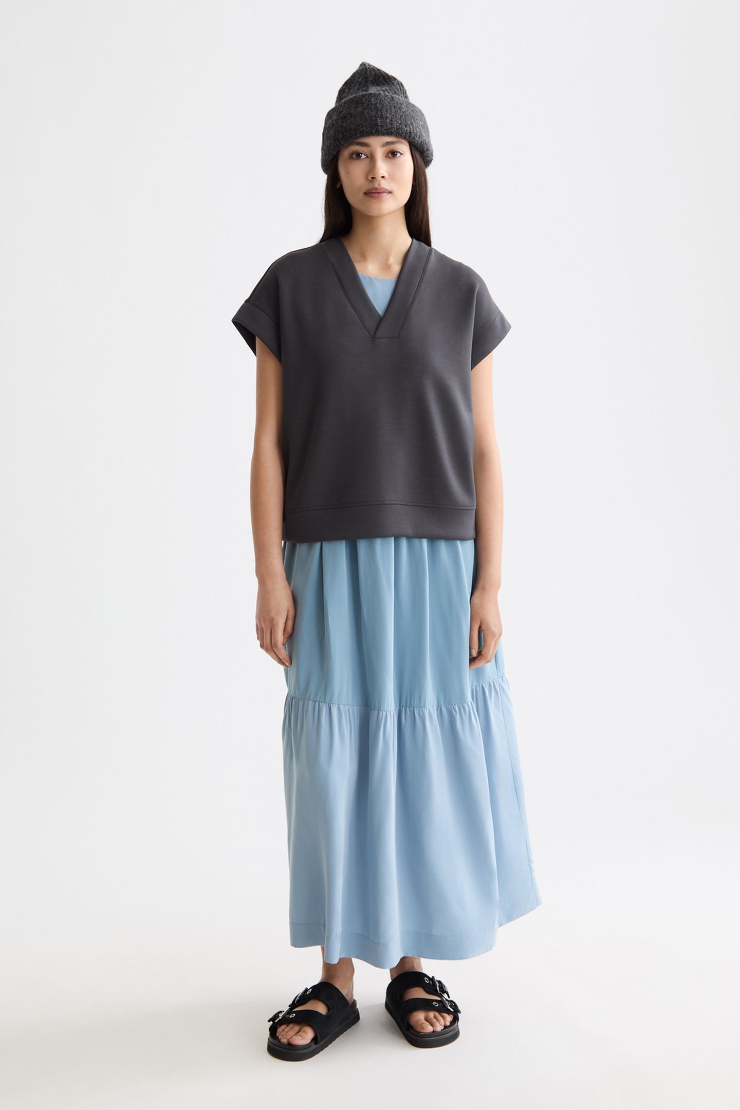 V-NECK SLEEVELESS MODAL SWEATSHIRT CHARCOAL ART 2