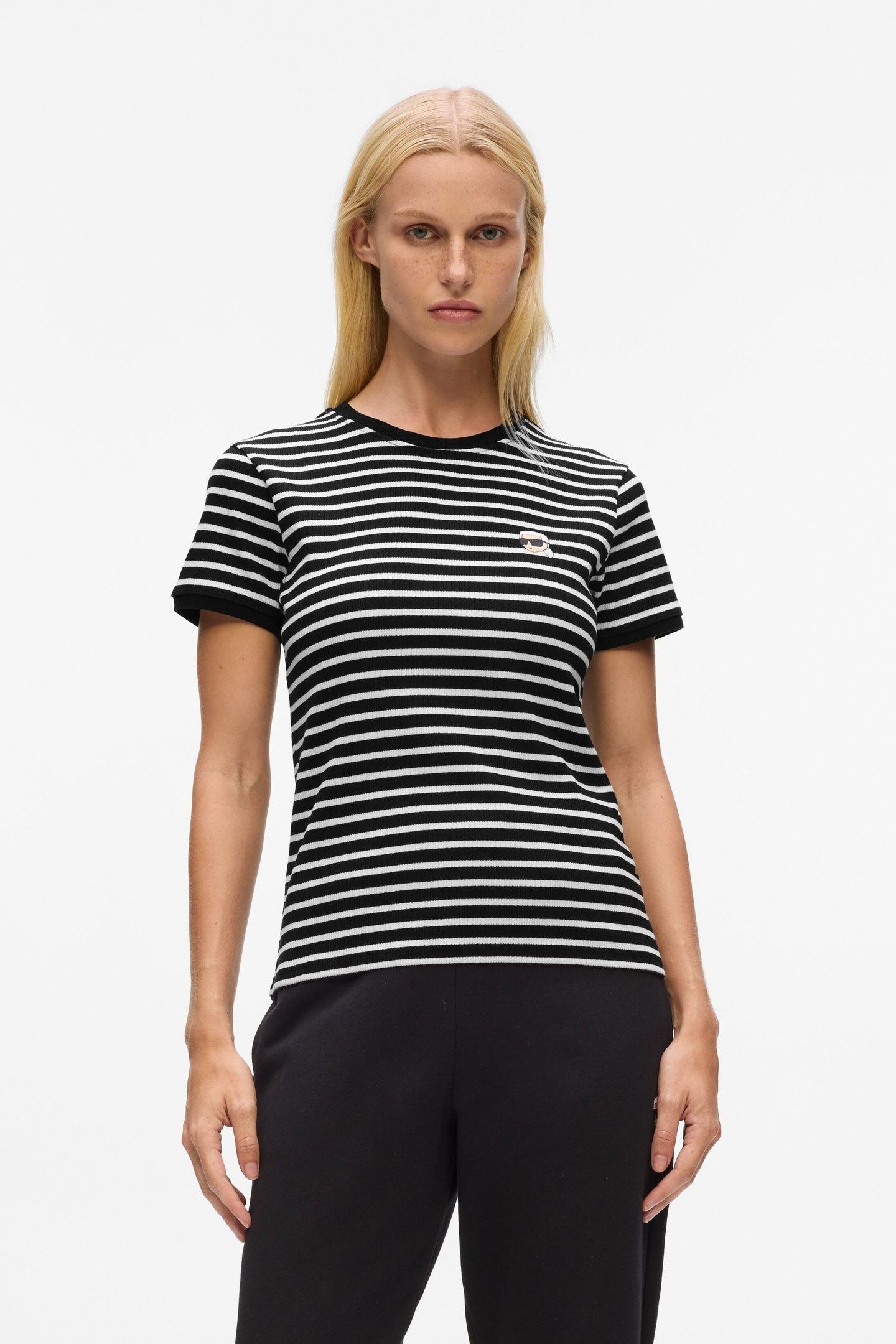 IKON PATCH STRIPED RIB TSHIRT BLACK-CANNOLI CREAM 1