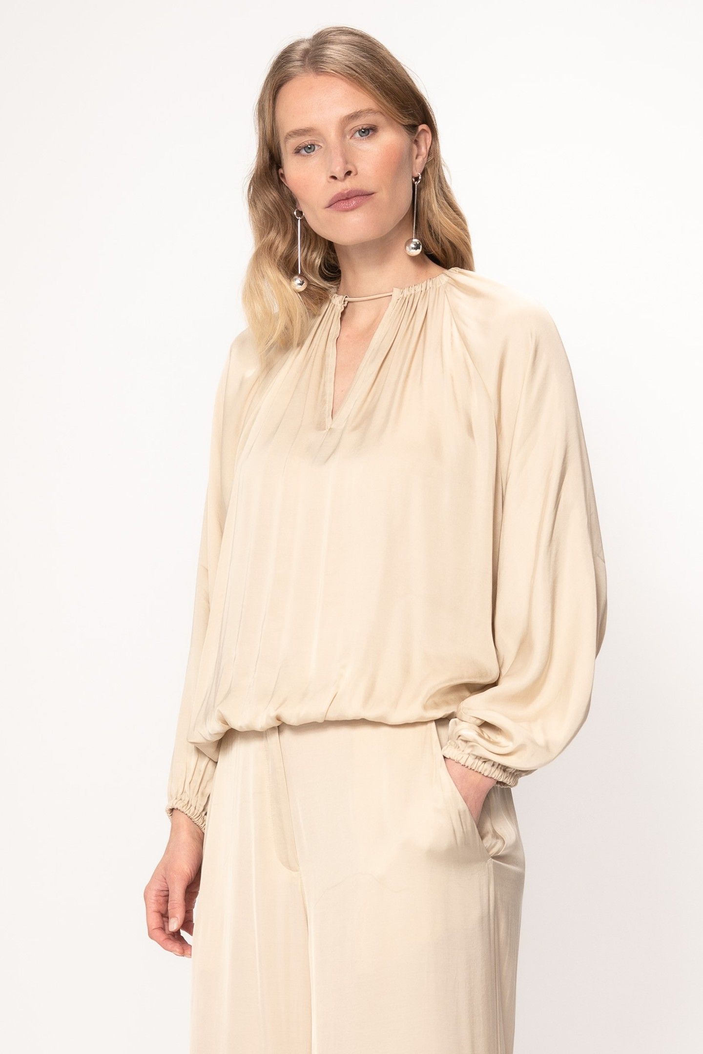 JADE TOP ALMOND 5