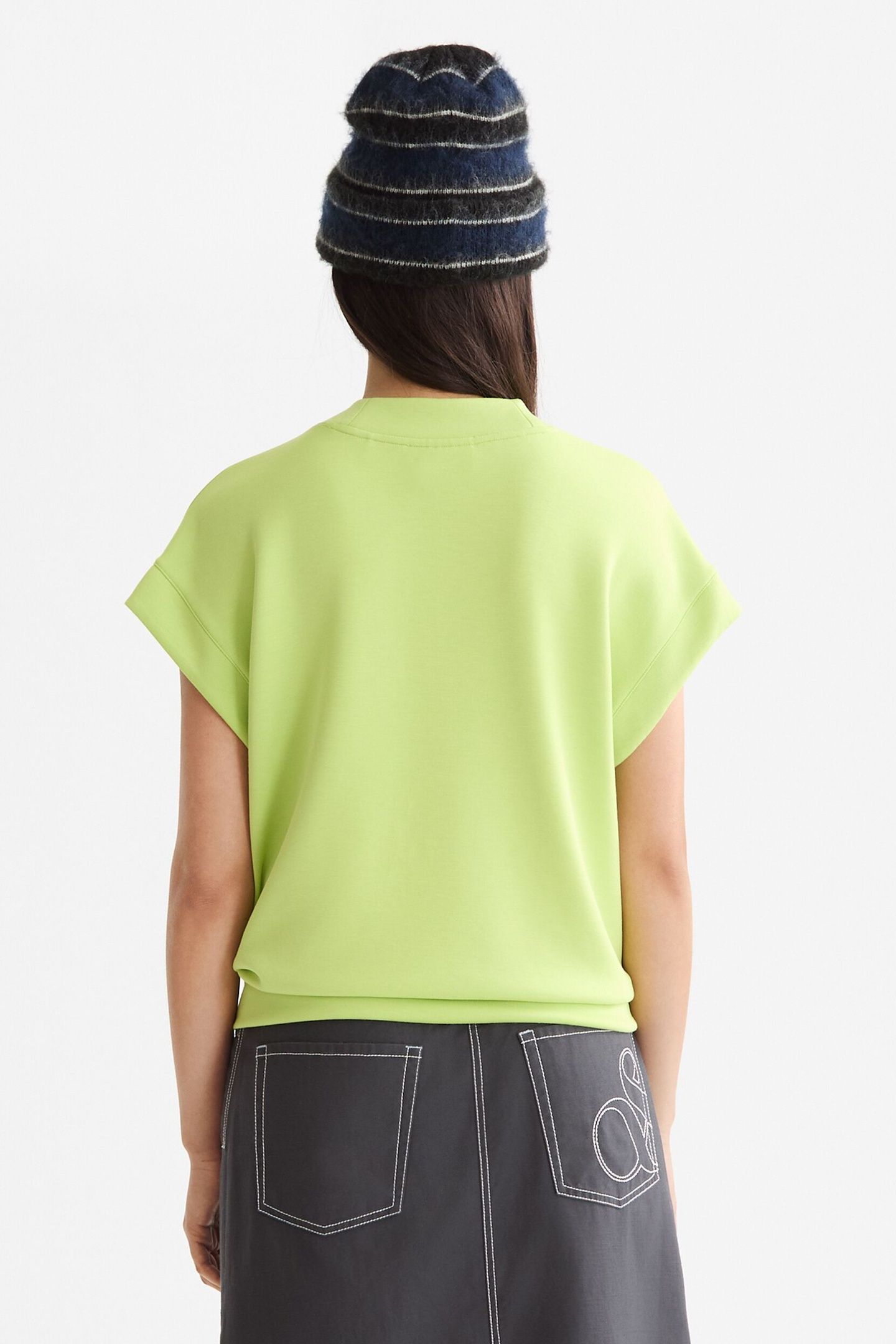 V-NECK SLEEVELESS MODAL SWEATSHIRT GREEN GLOW 5
