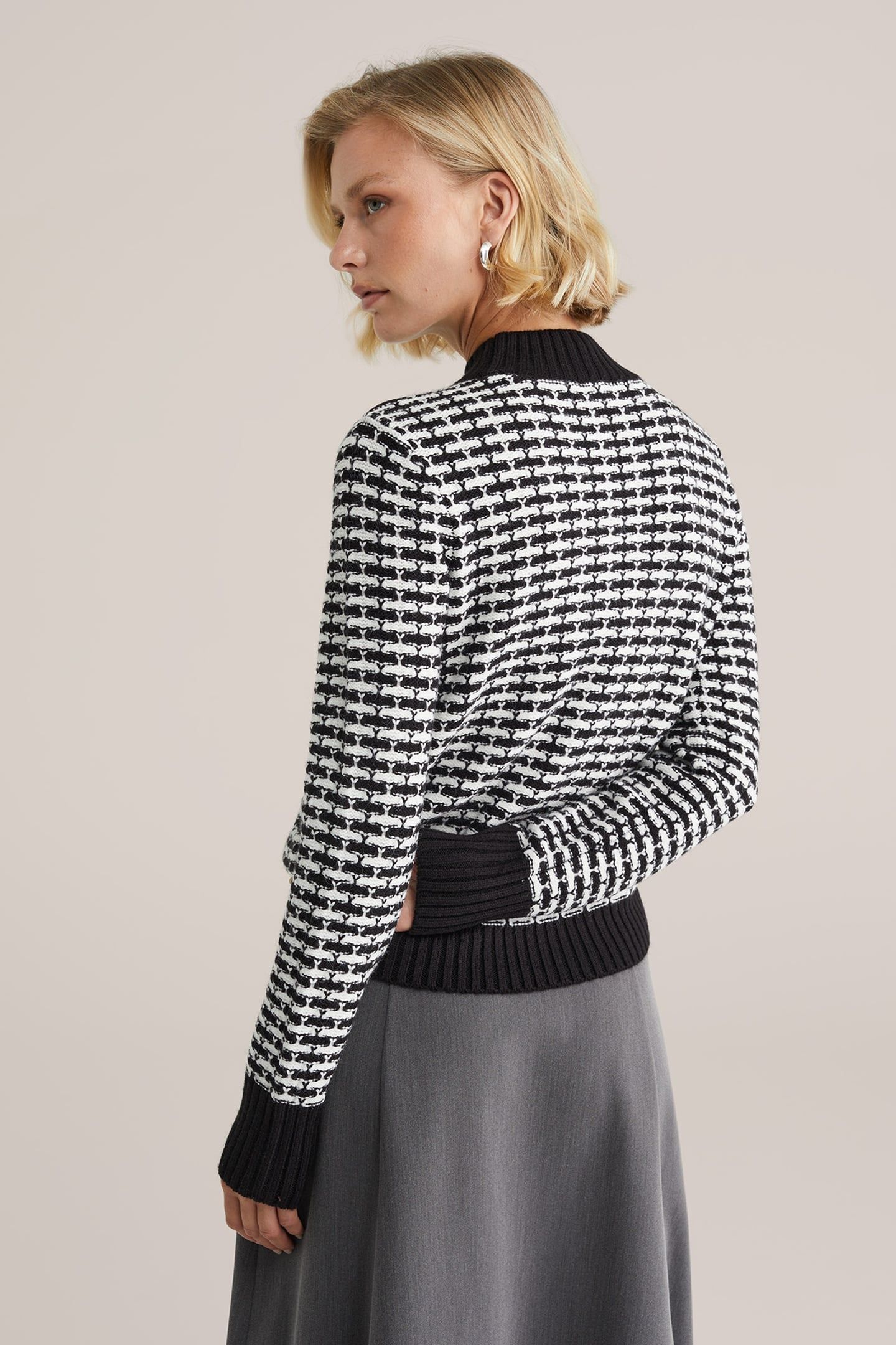 KNITTED PULLOVER BLACK 2