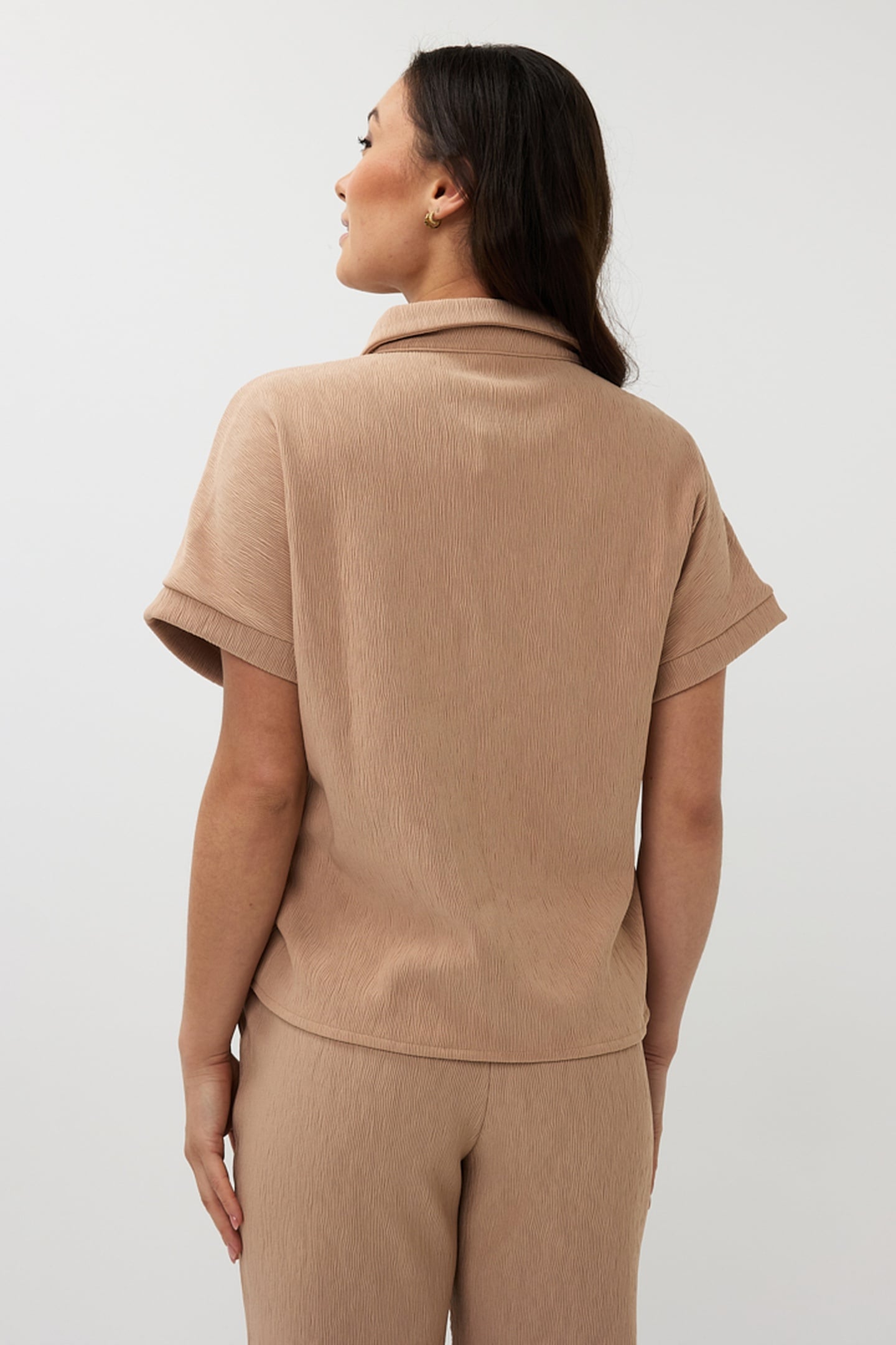 BLOUSE FANCY CRINKLE DARK SAND 4