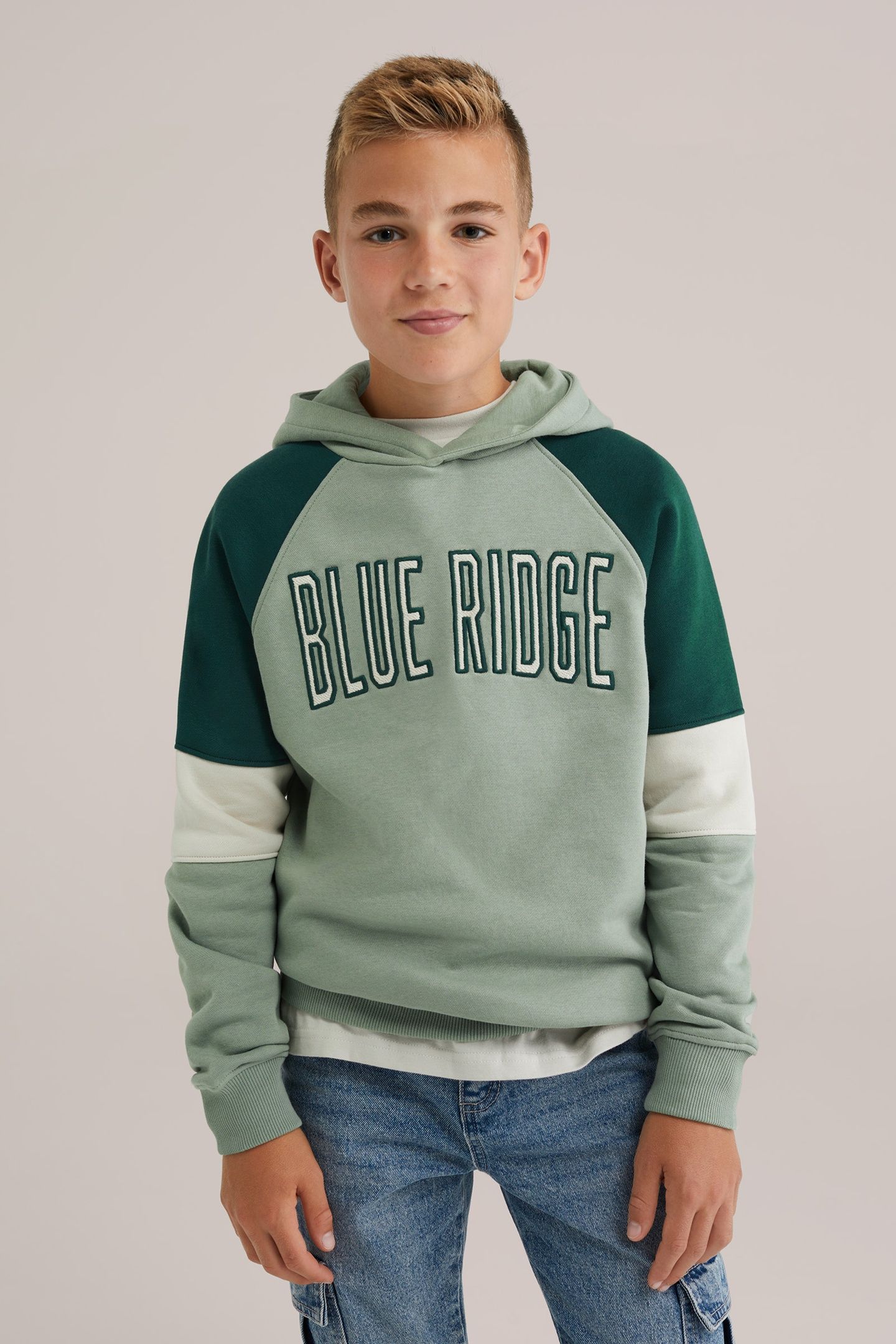 SWEATER LIGHT GREEN 1