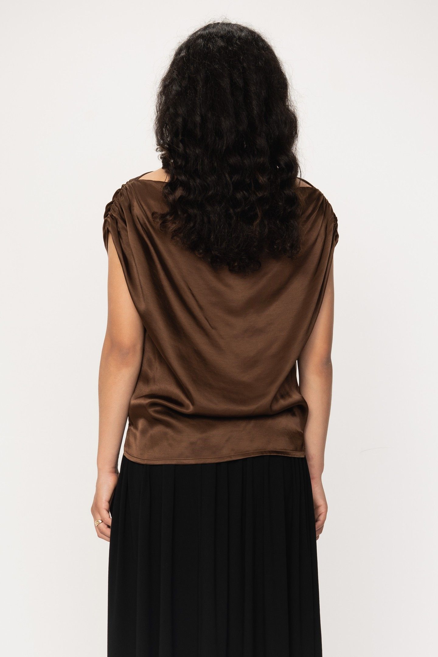 ADHARA TOP WALNUT 3