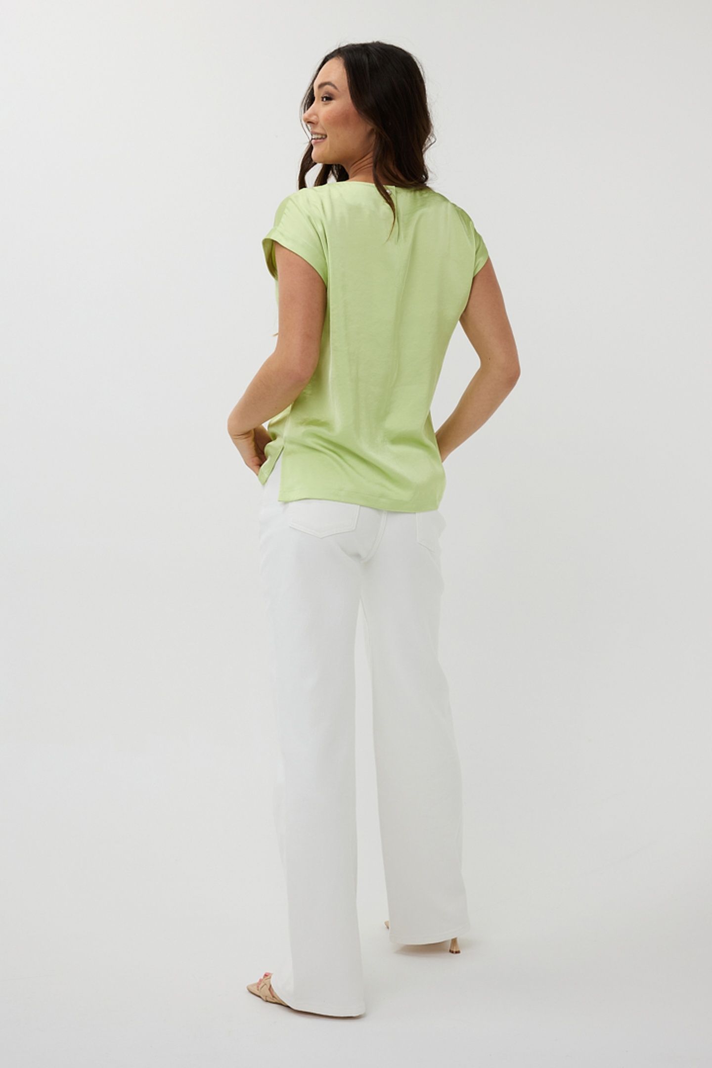 BLOUSE R-NECK SATIN LOOK APPLE GREEN 3