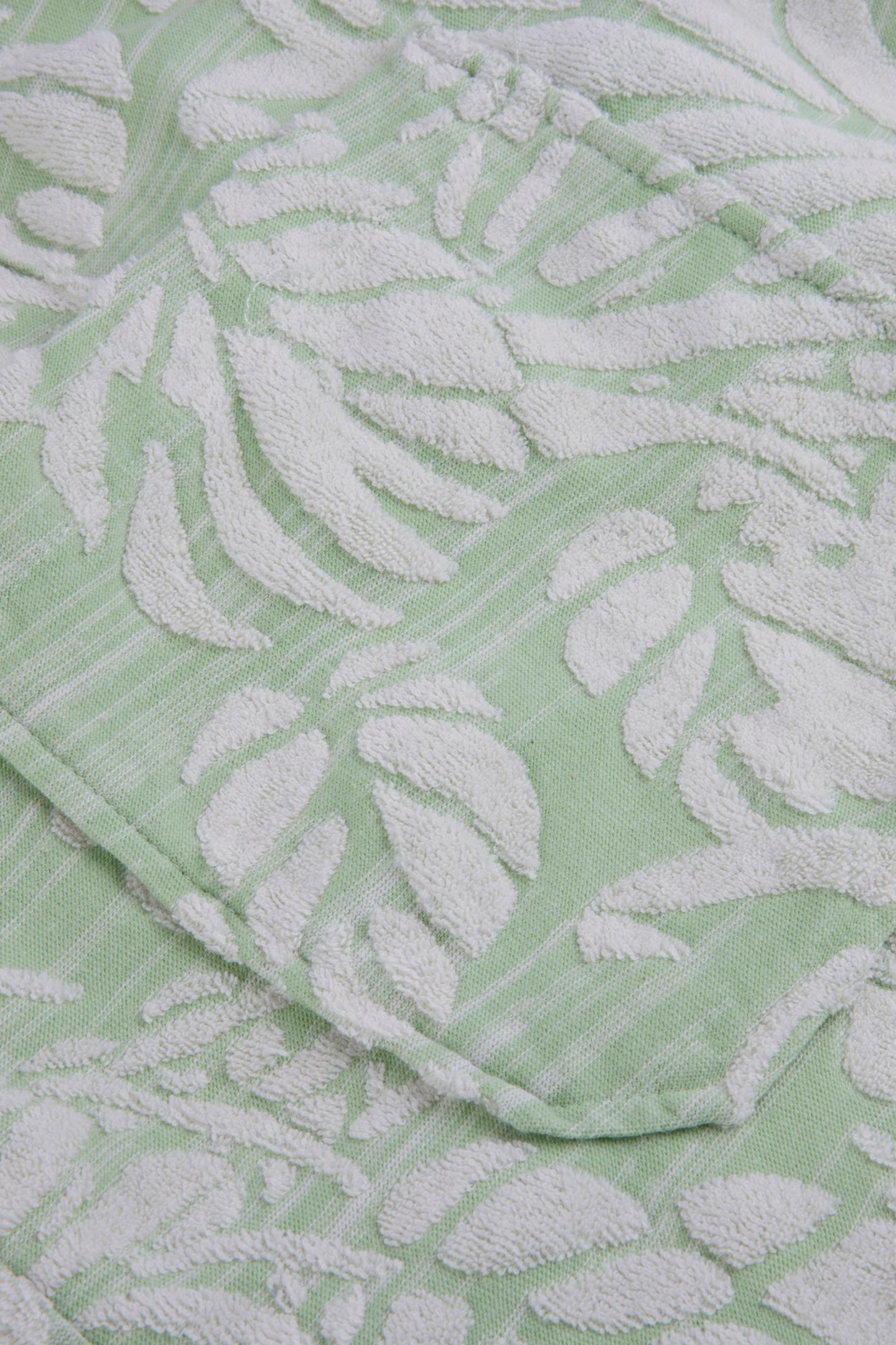 SHORTS, JACQUARD TERRY GREEN 5
