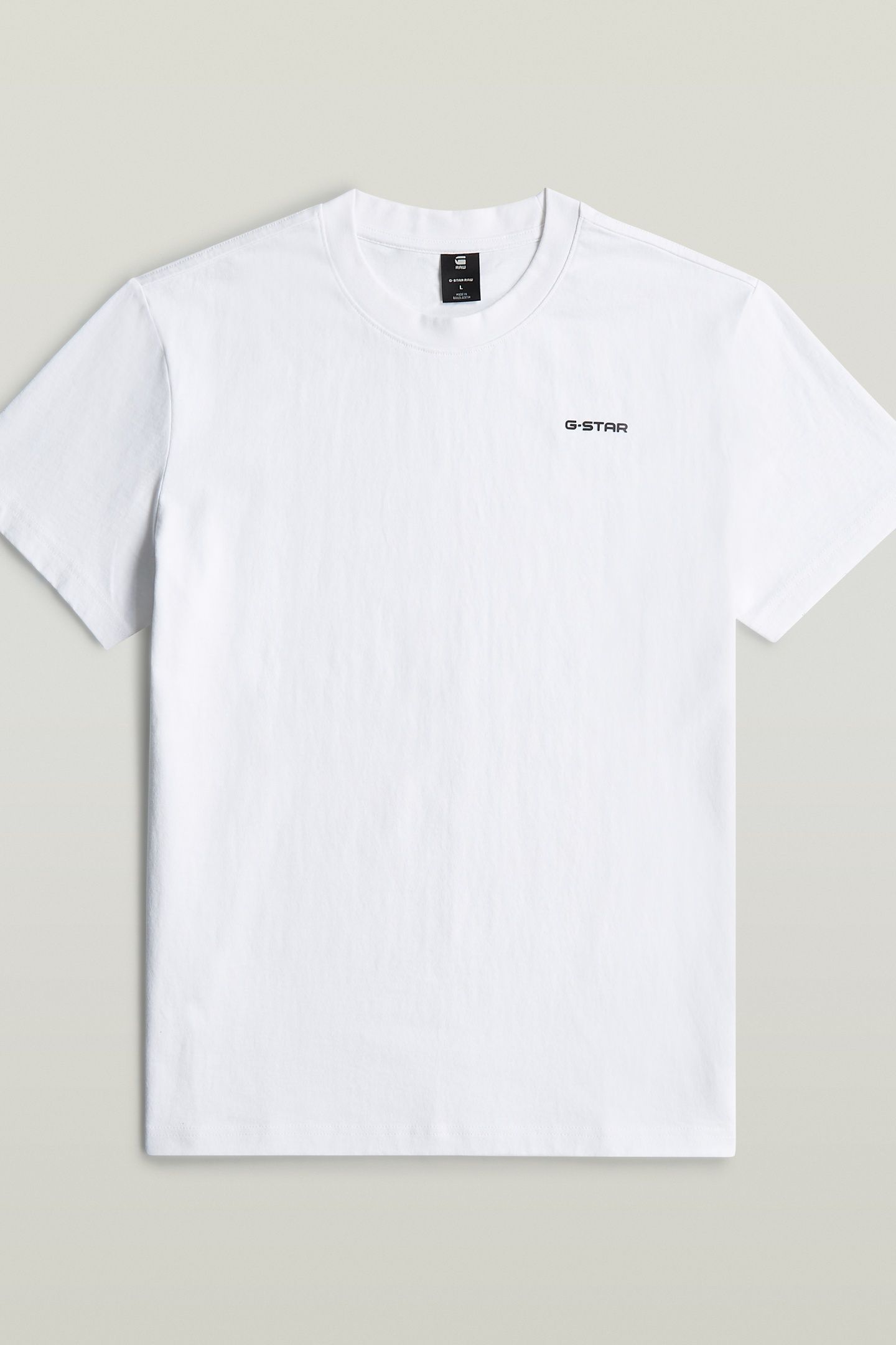 CHEST LOGO R T WHITE 1