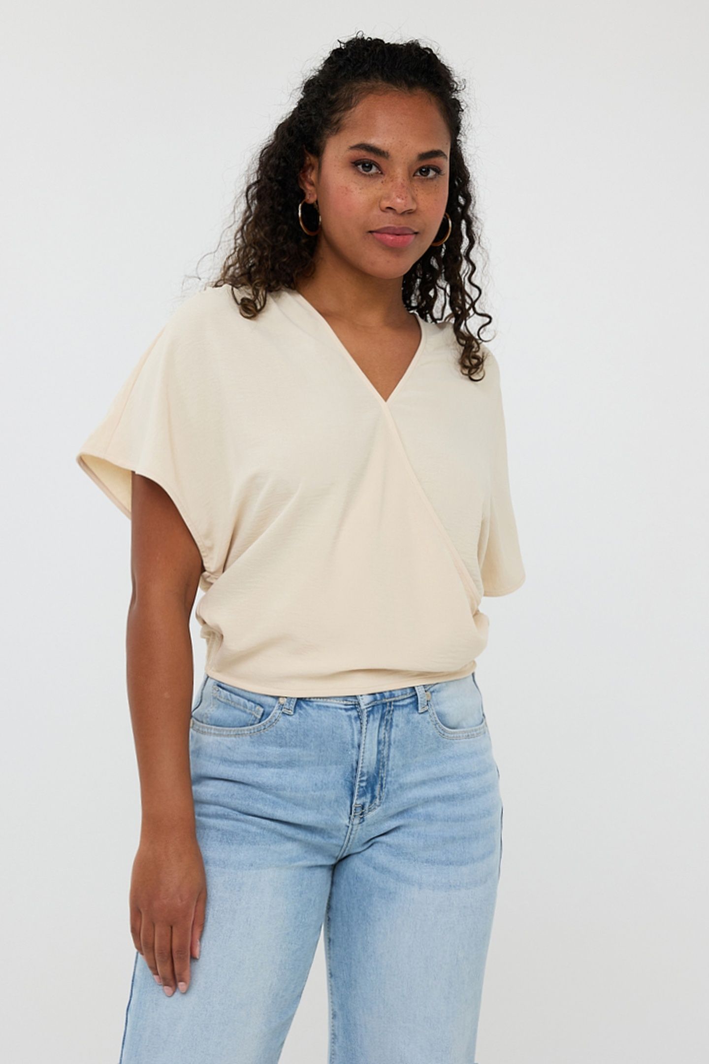 TOP OVERLAP CRINKLE SAND 1