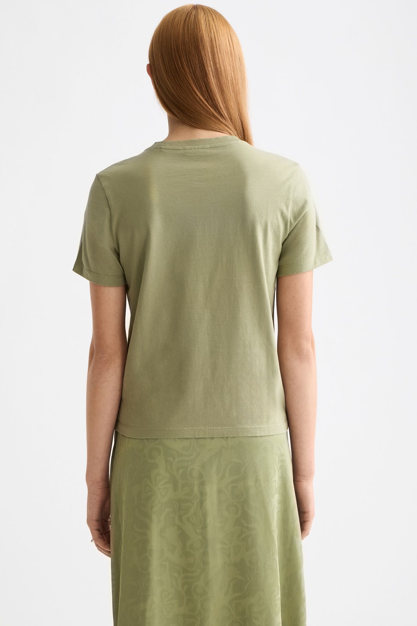 CHEST ARTWORK REGULAR FIT T-SHIRT OIL GREEN 2
