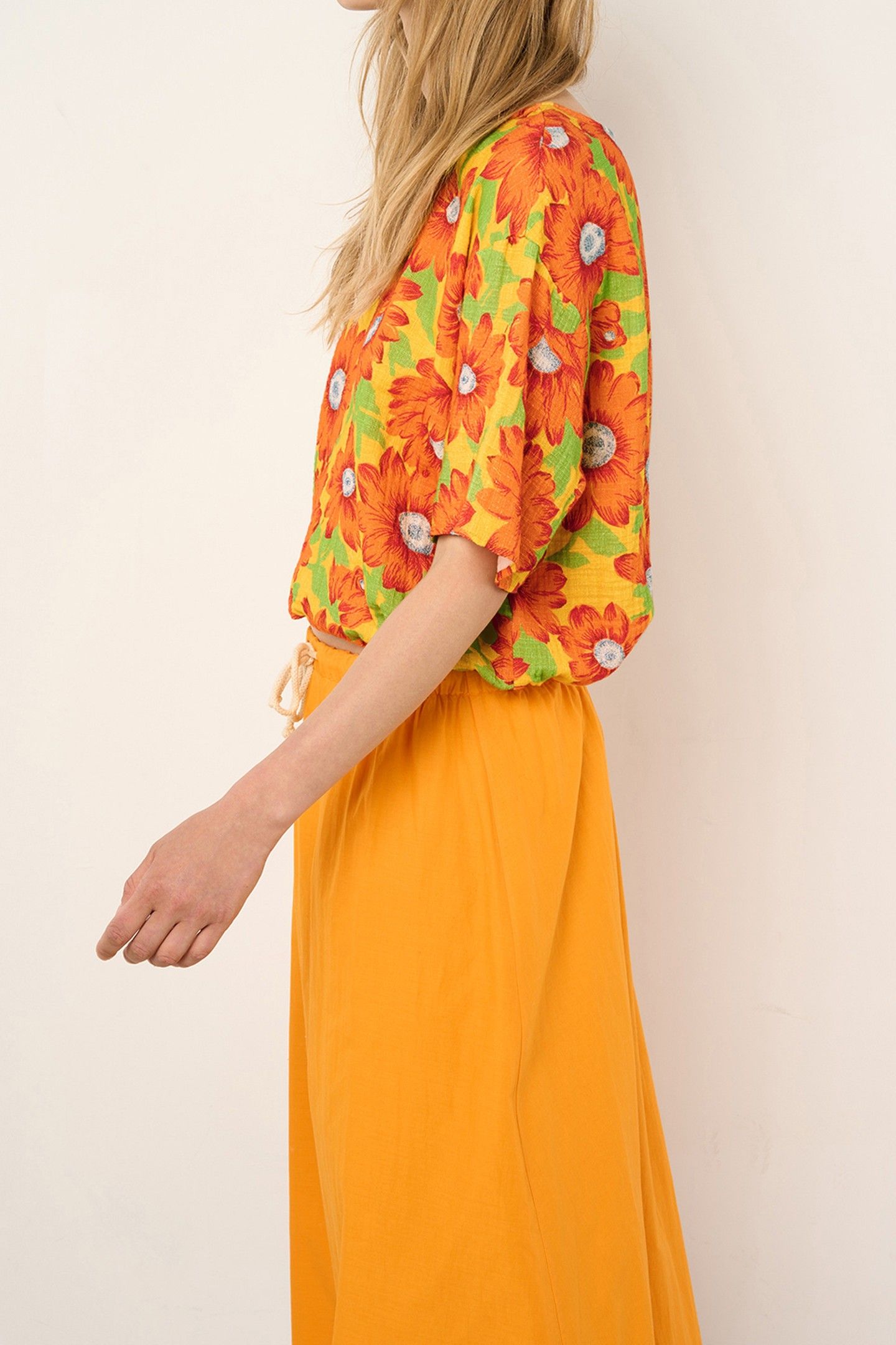 OYOBAY TOP ROMY 3