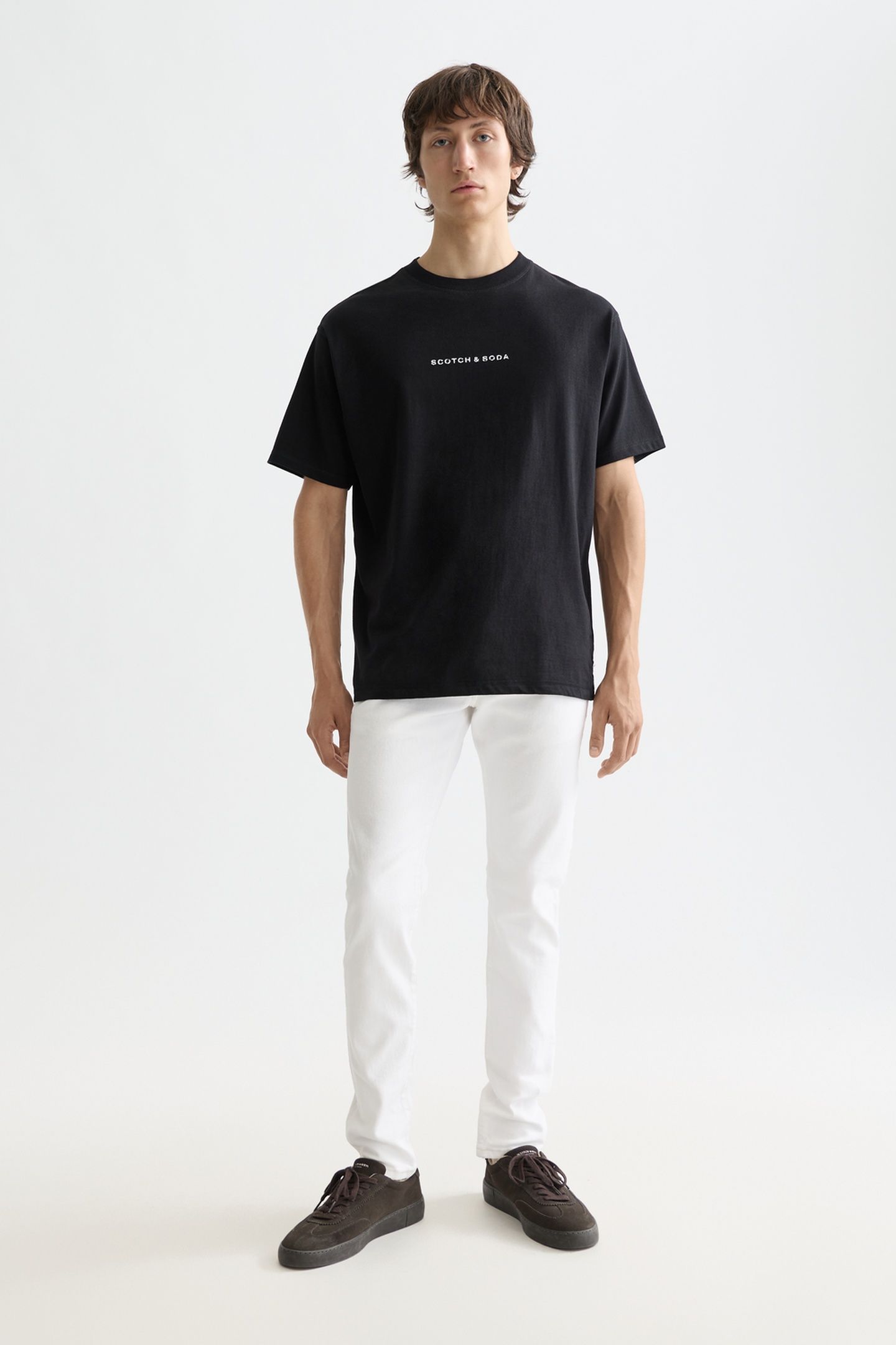 LOGO FRONT CHEST T-SHIRT BLACK 2