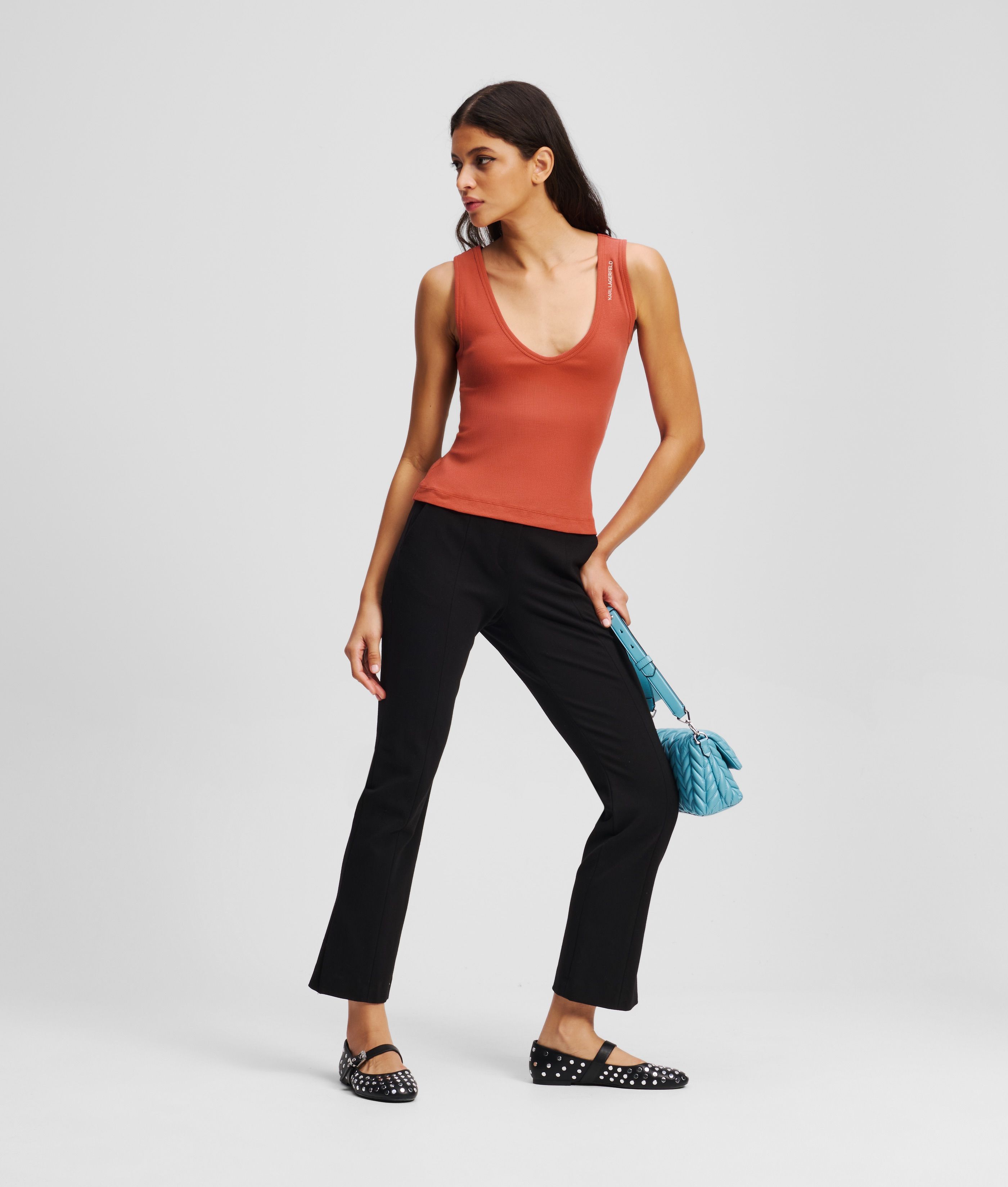 RIBBED V-NECK TANK TOP CINNABAR 2