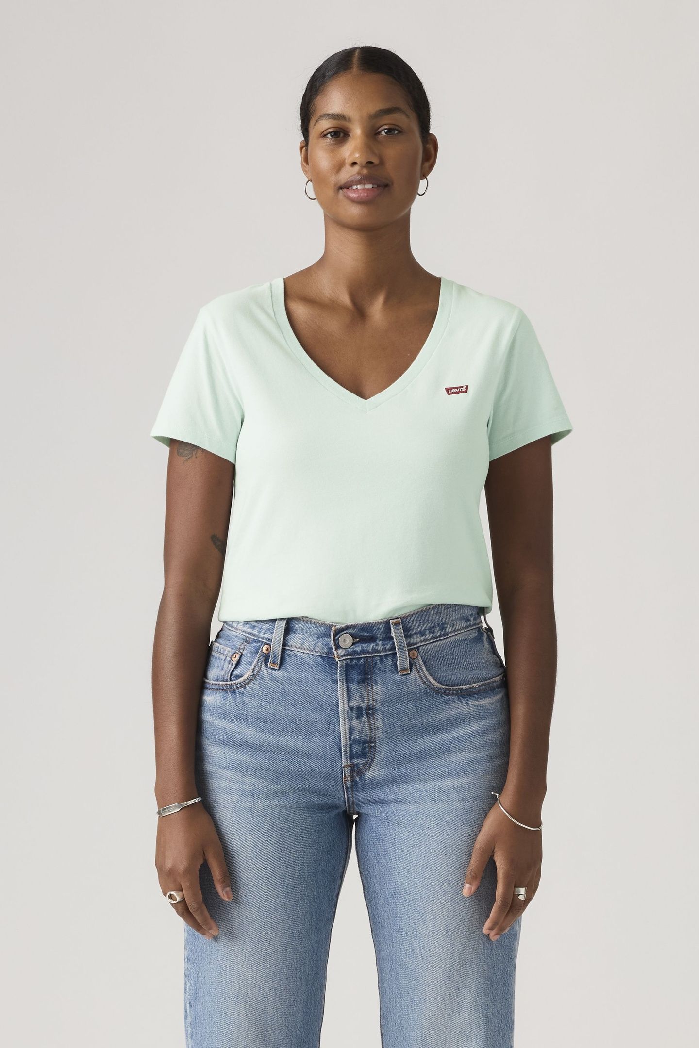 PERFECT V-NECK TEE 1