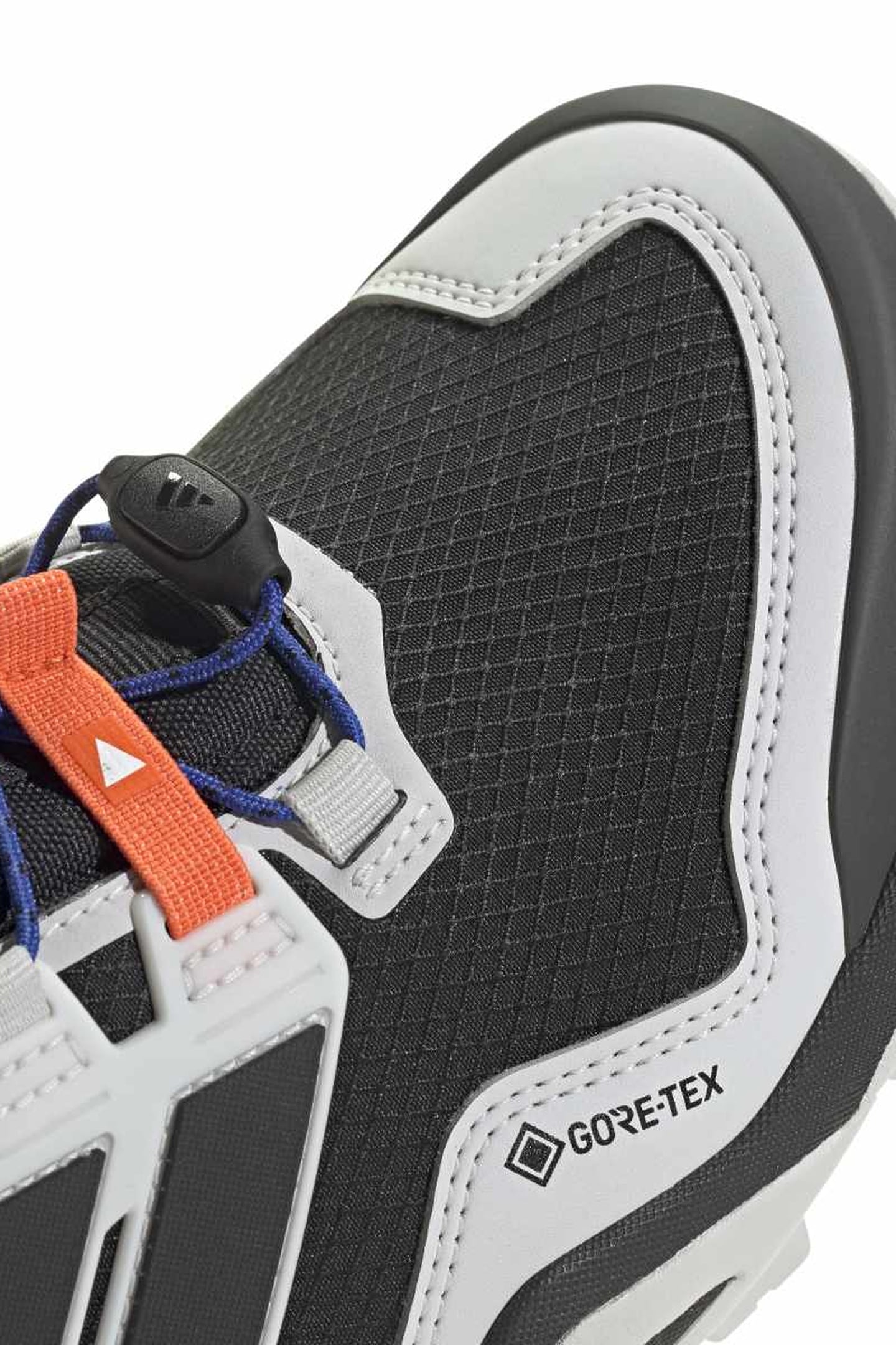 UNISEX PERFORMANCE TERREX SKYCHASER GORE-TEX HIKING SHOES CO 3
