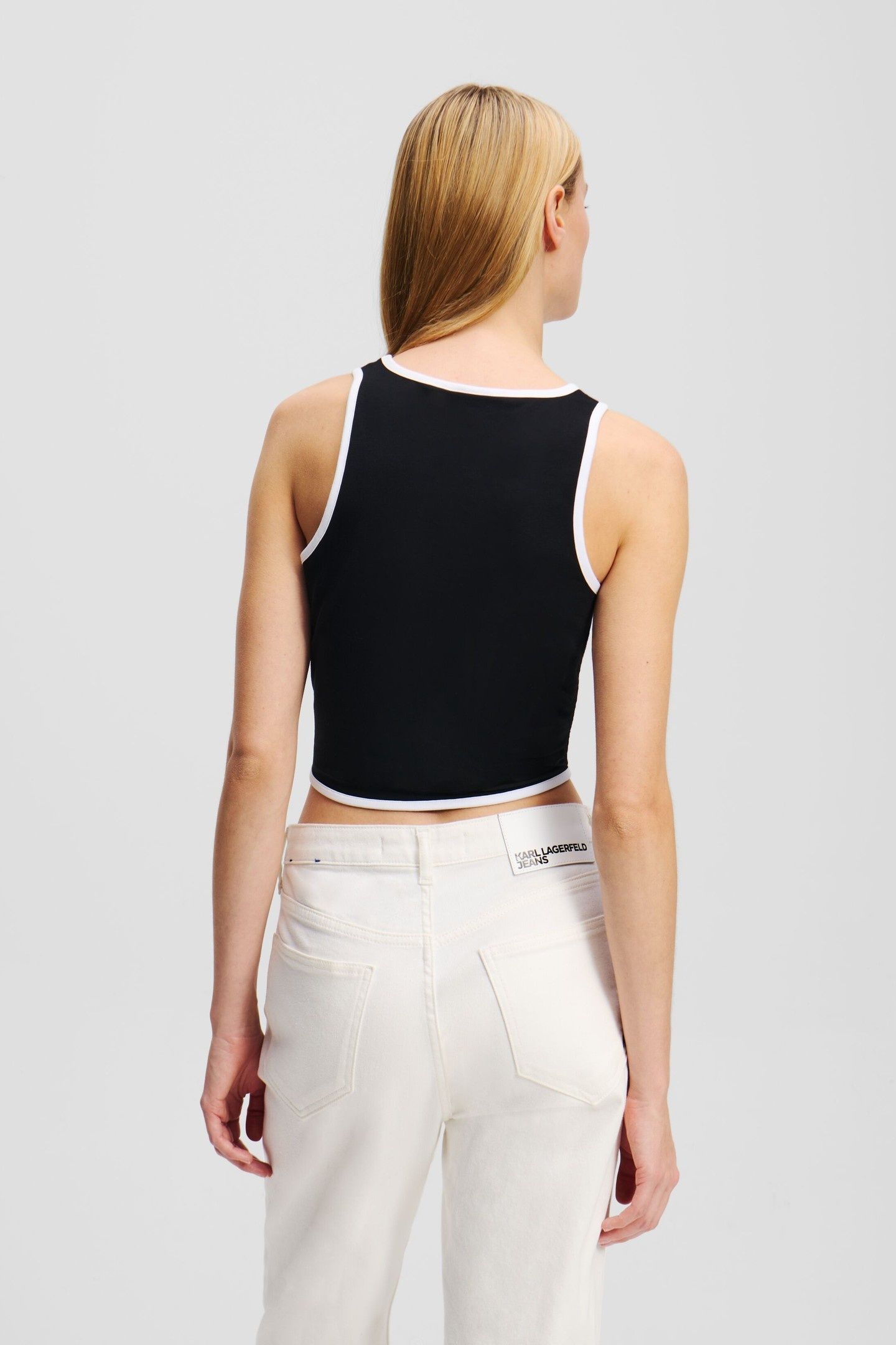 OUTLINE LOGO TOP BLACK 2