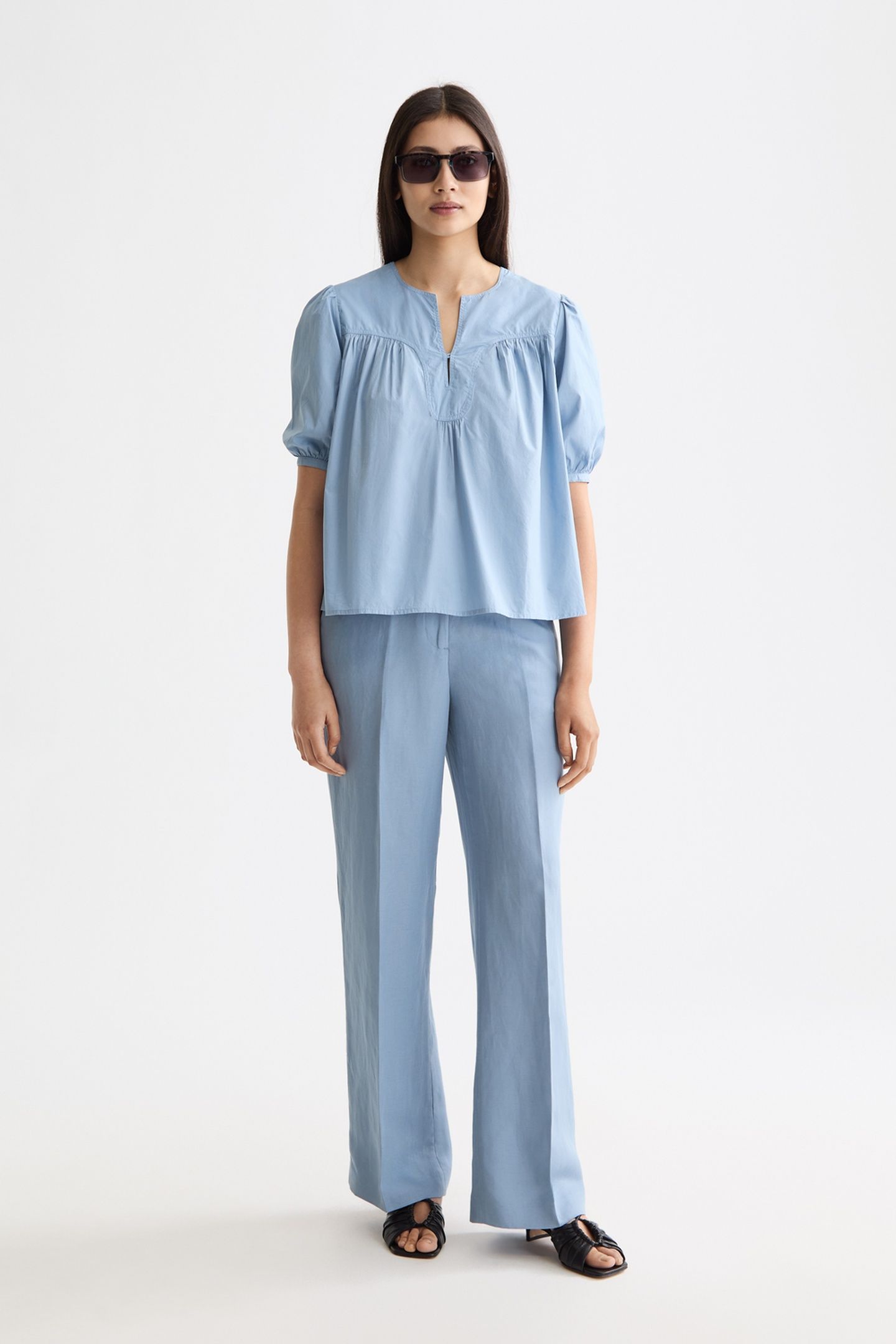 RELAXED TOP FADED DENIM 2