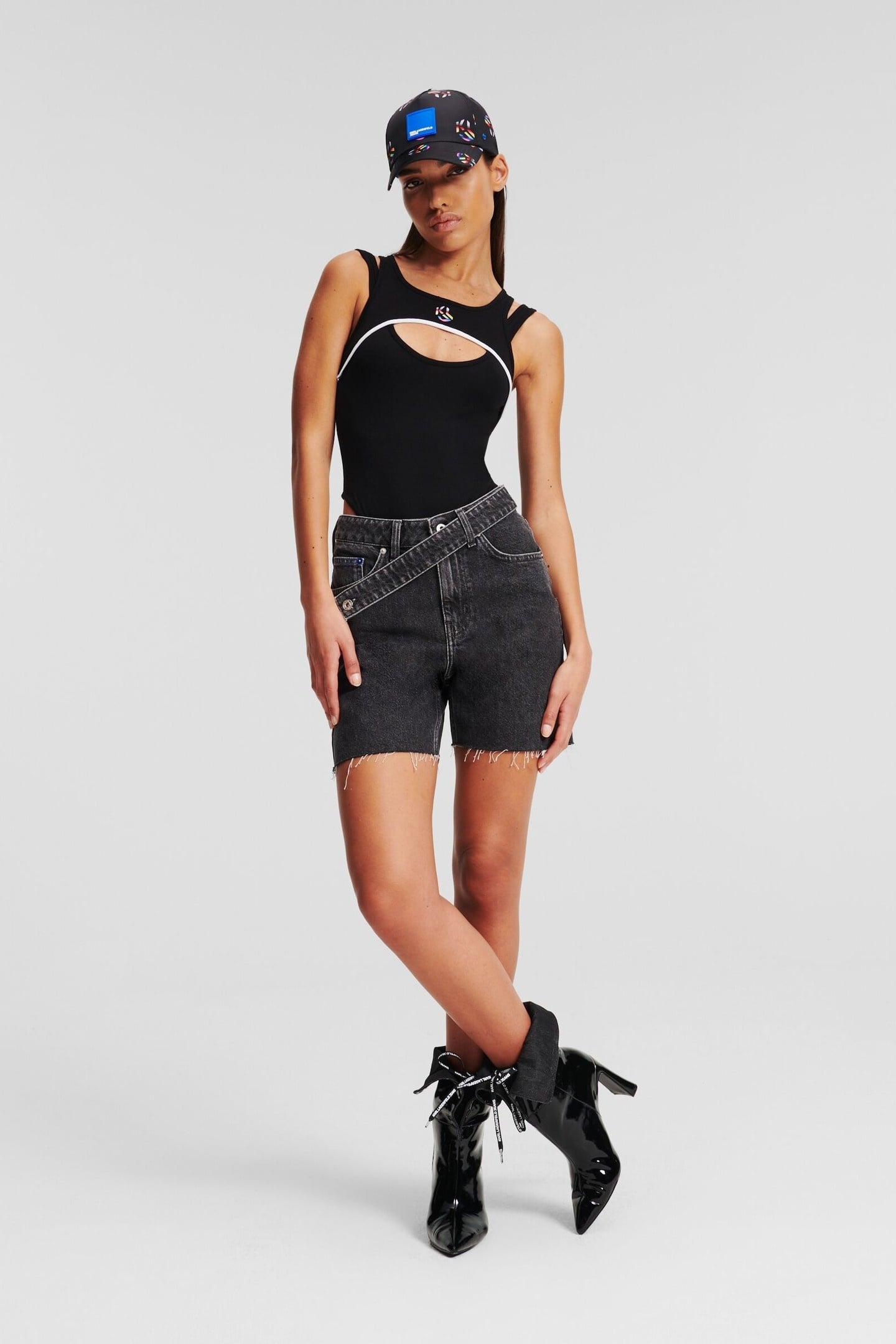 TAPERED WB DENIM SHORT STONE BLACK 7