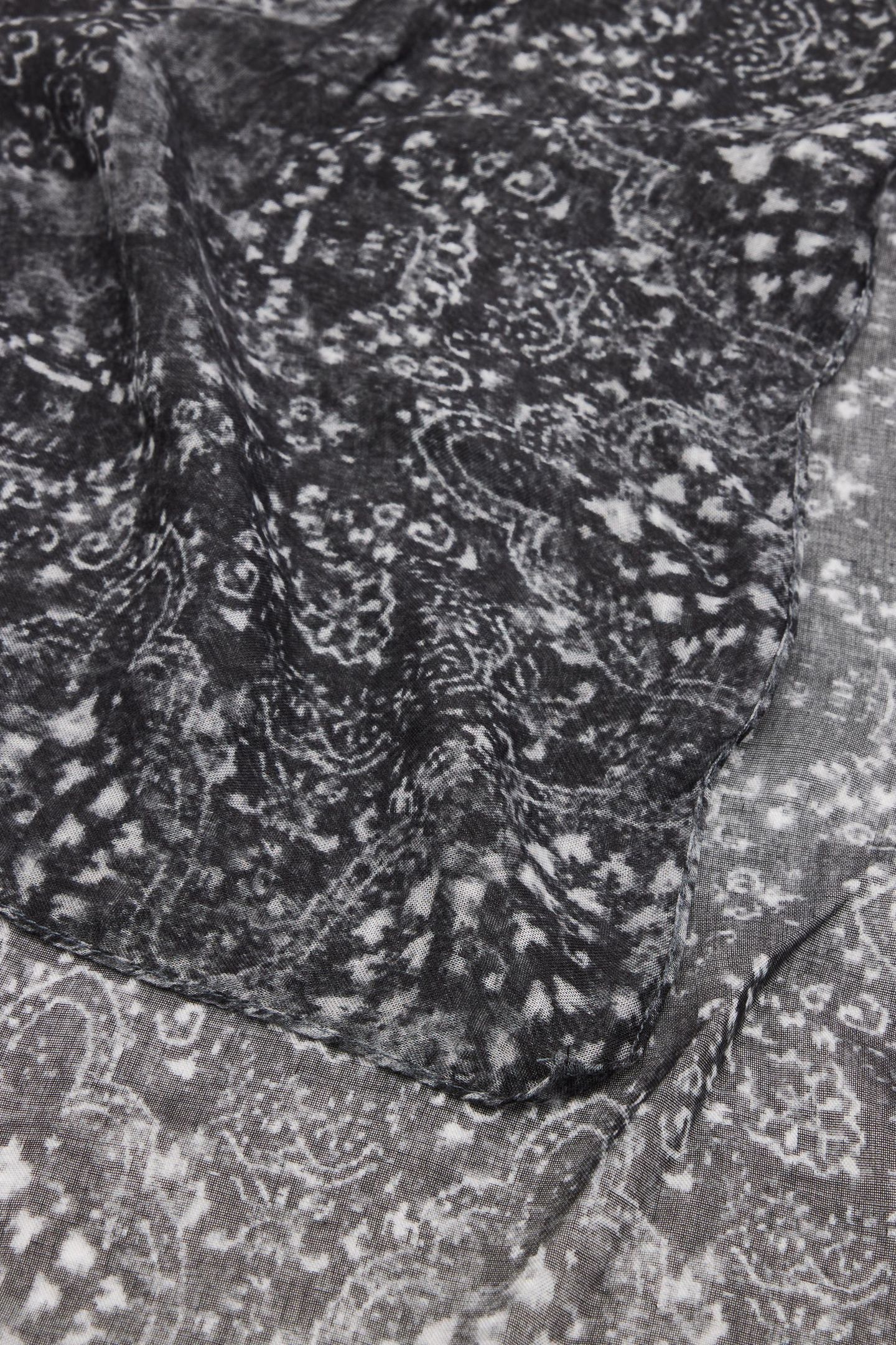 DISTRESSED PAISLEY PRINTE STEEL GREY 2