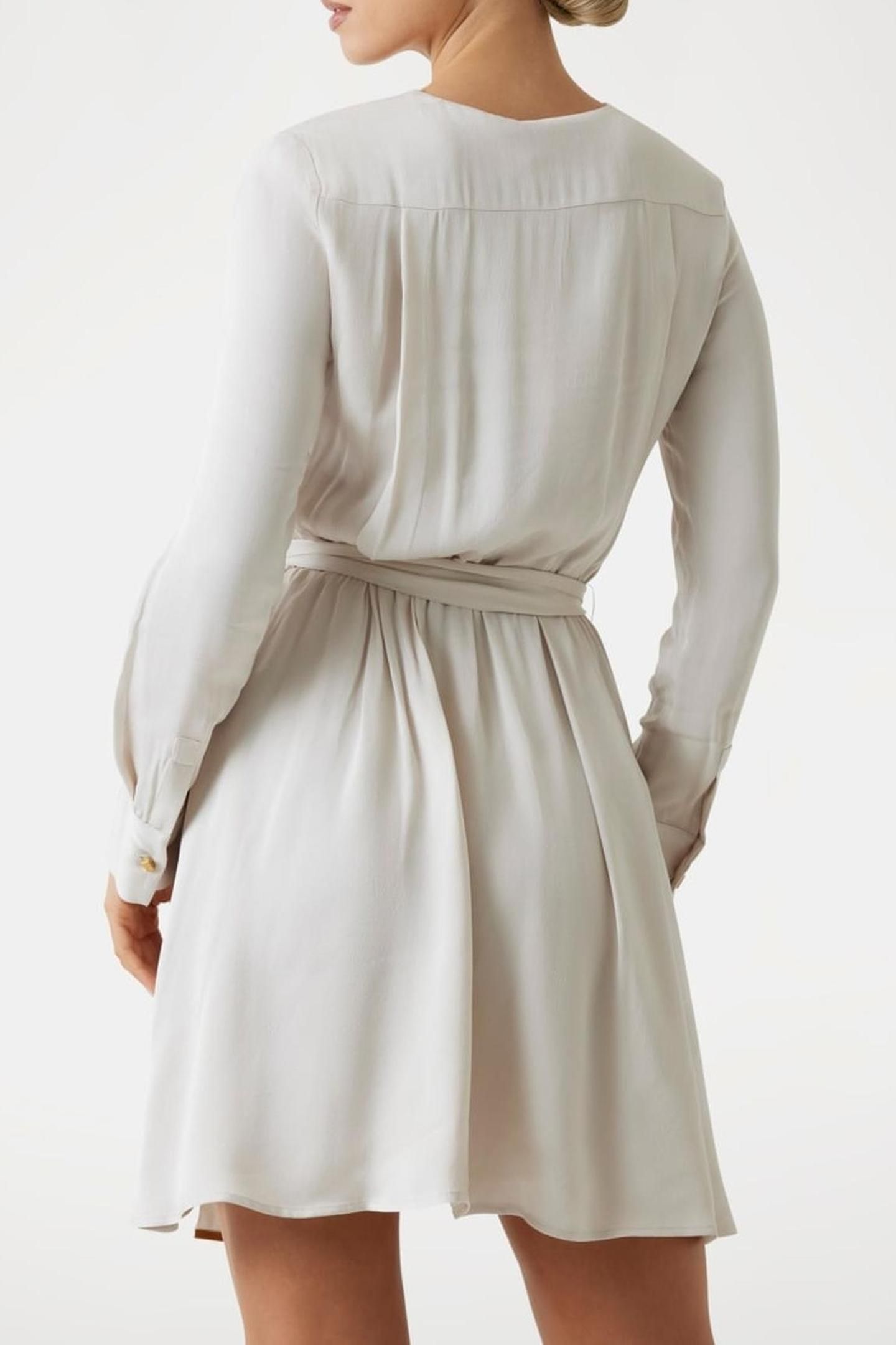 ANITA V NECK FLARED DREAMY MOON 3