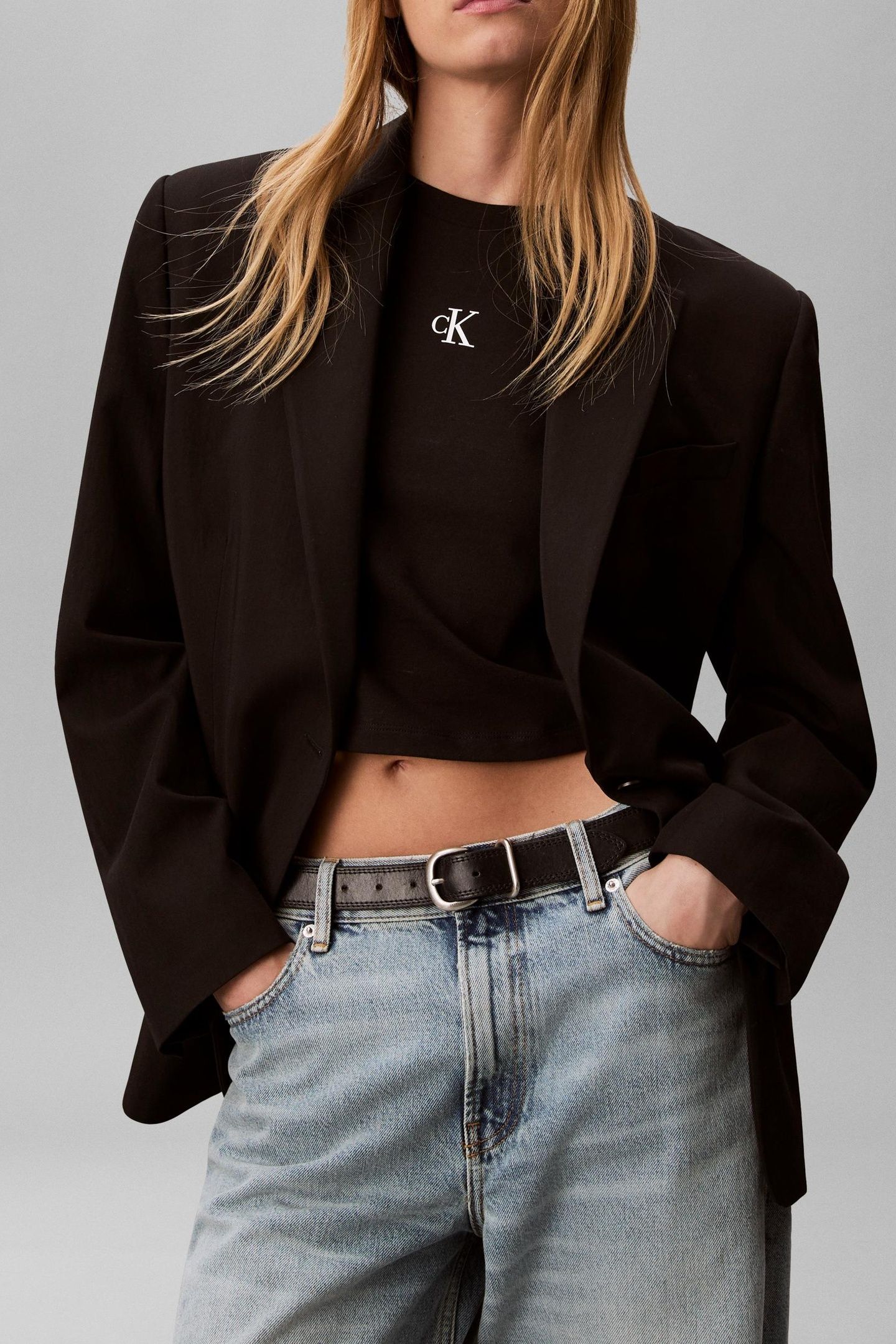 SS LOGO CROPPED TEE BLACK 2