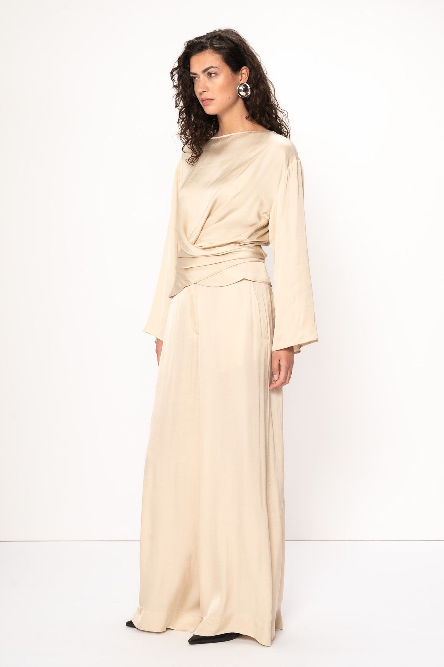 EIRA TOP ALMOND 5