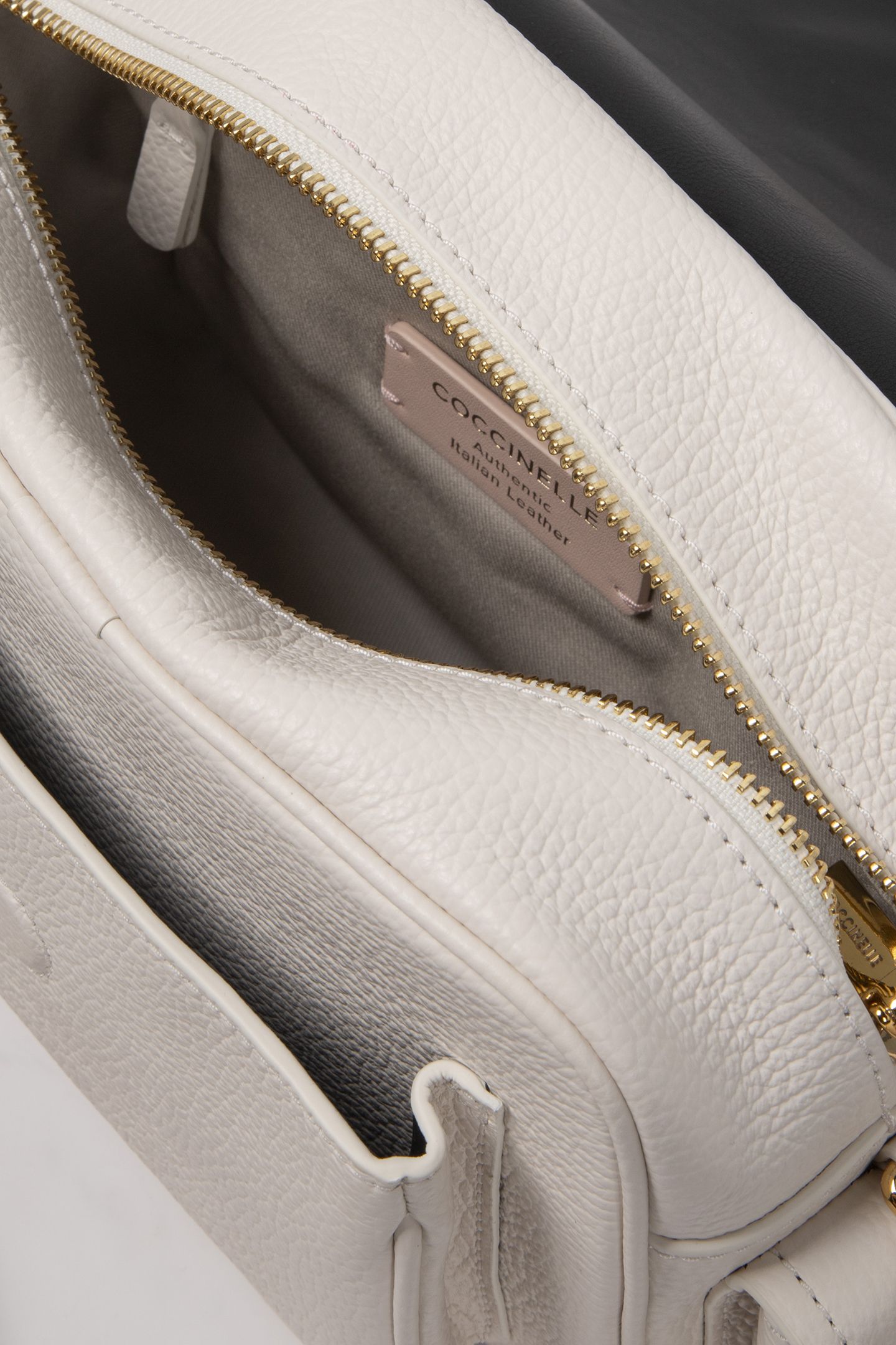 COCCINELLECAMPUS BLANCO 4