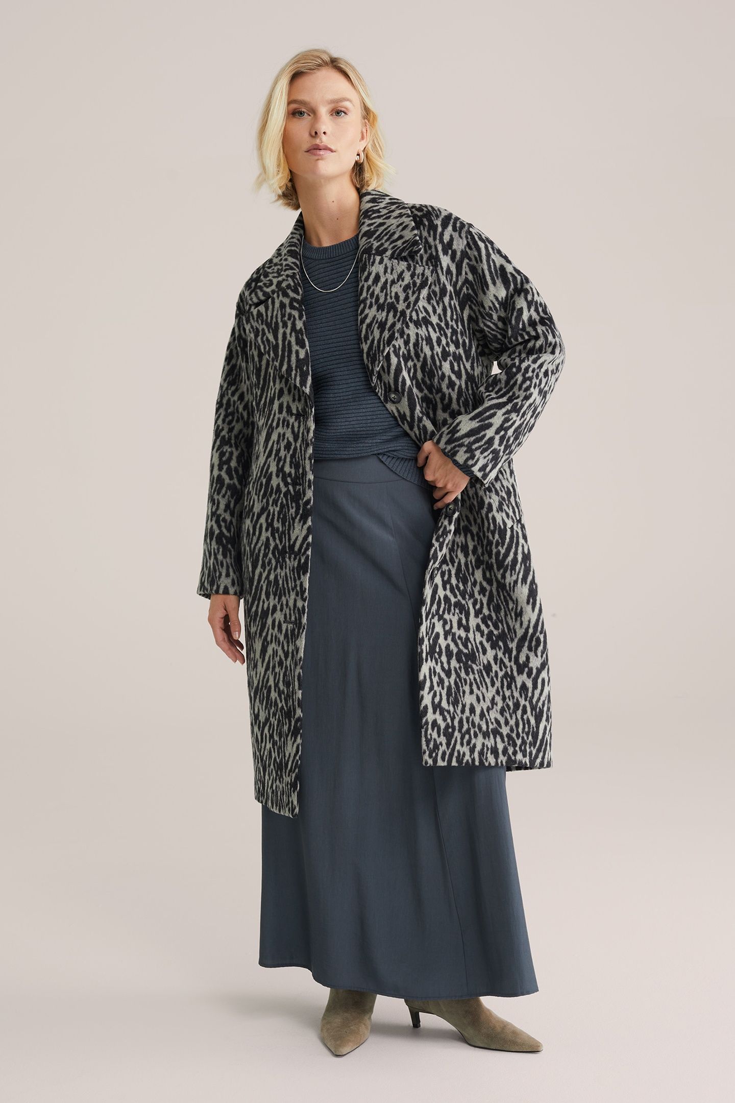 COAT GREY 2