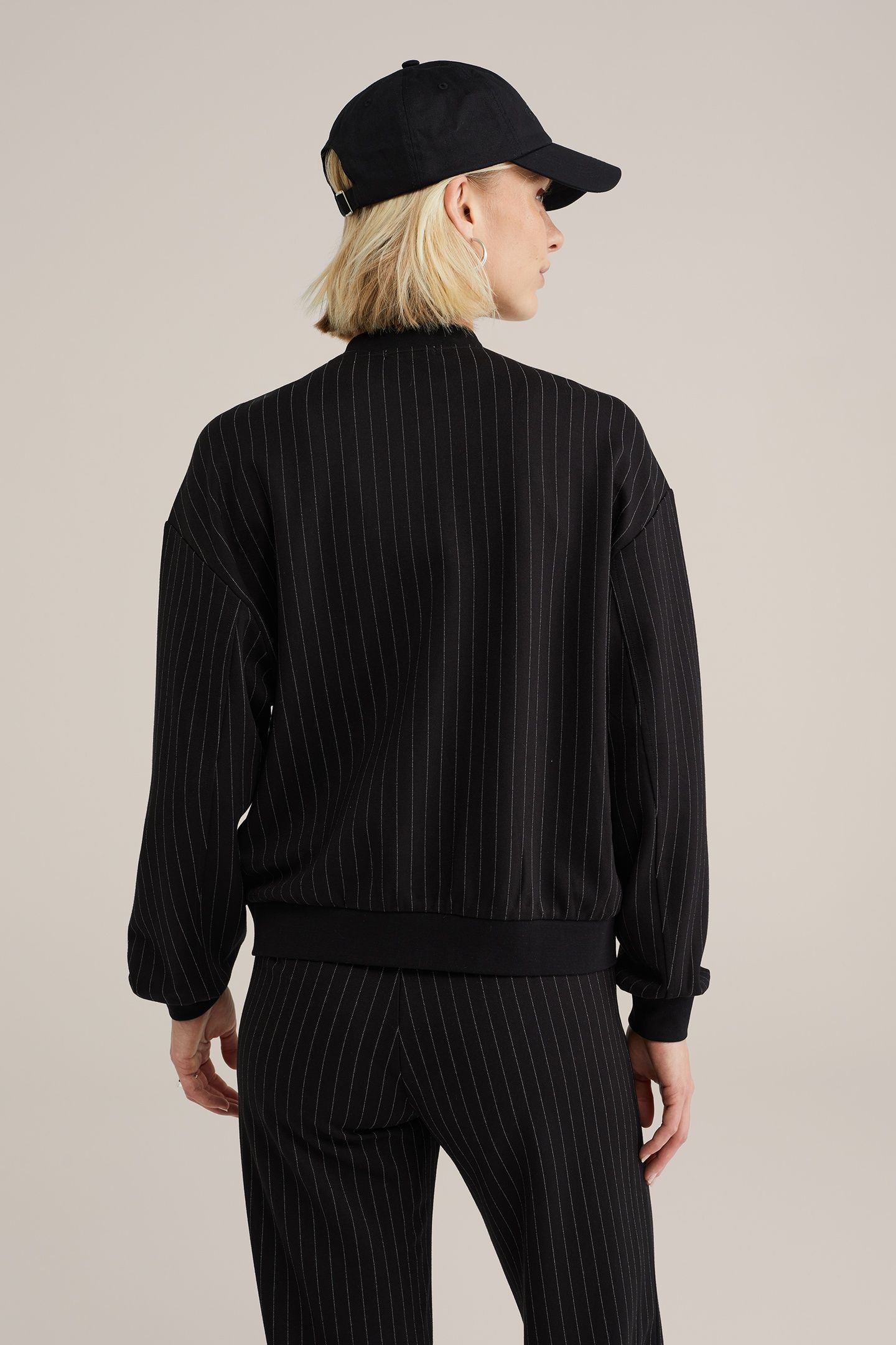 BOMBER BLACK 3