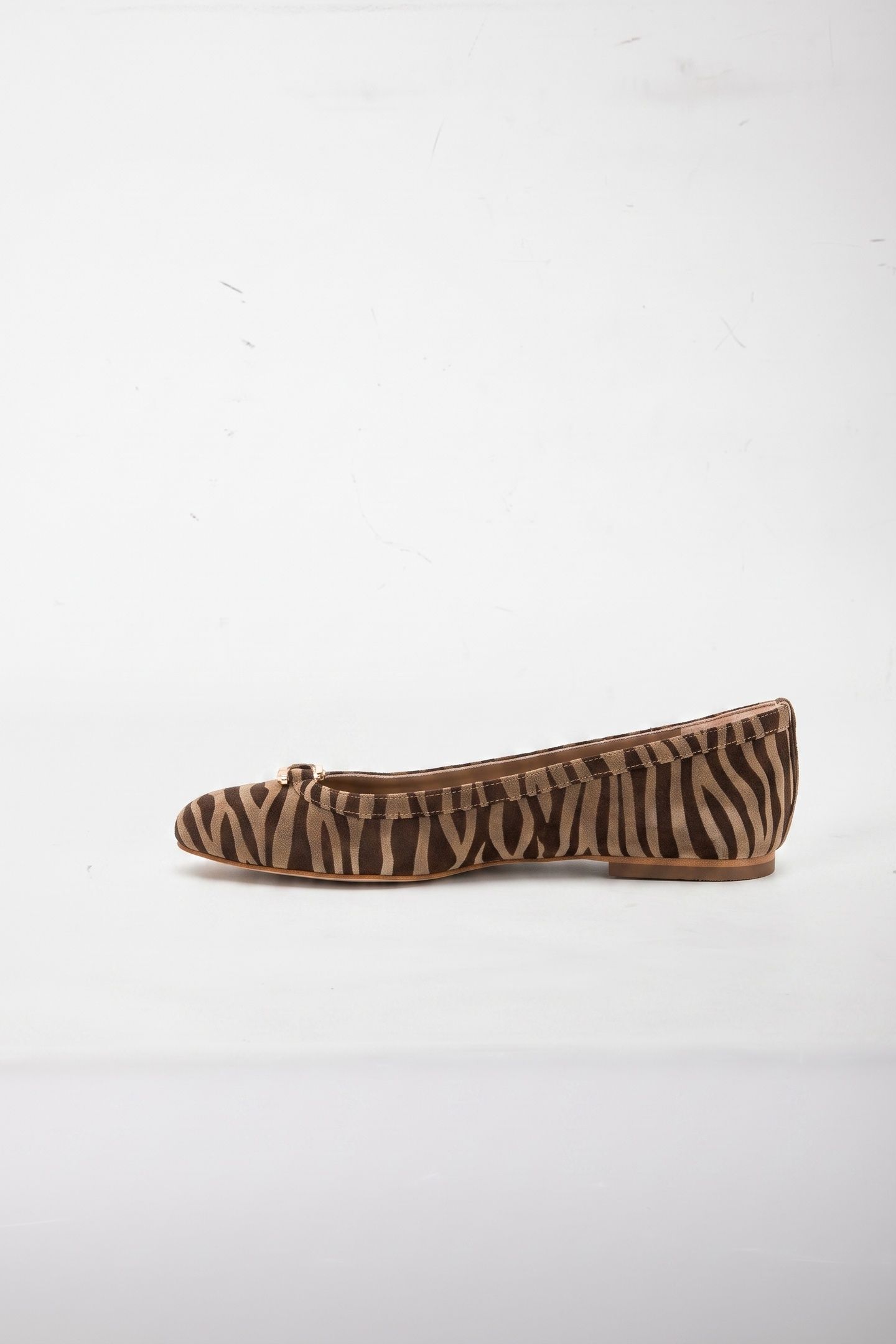 DOLLIE OLOID ROUND TOE ZEBRA 2