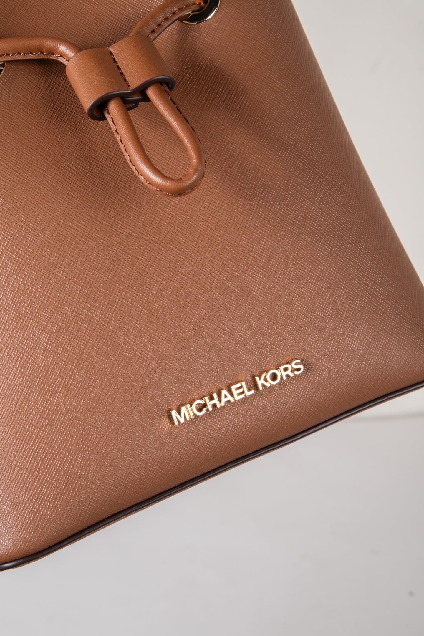 SMALL BUCKET CROSSBODY LUGGAGE 4
