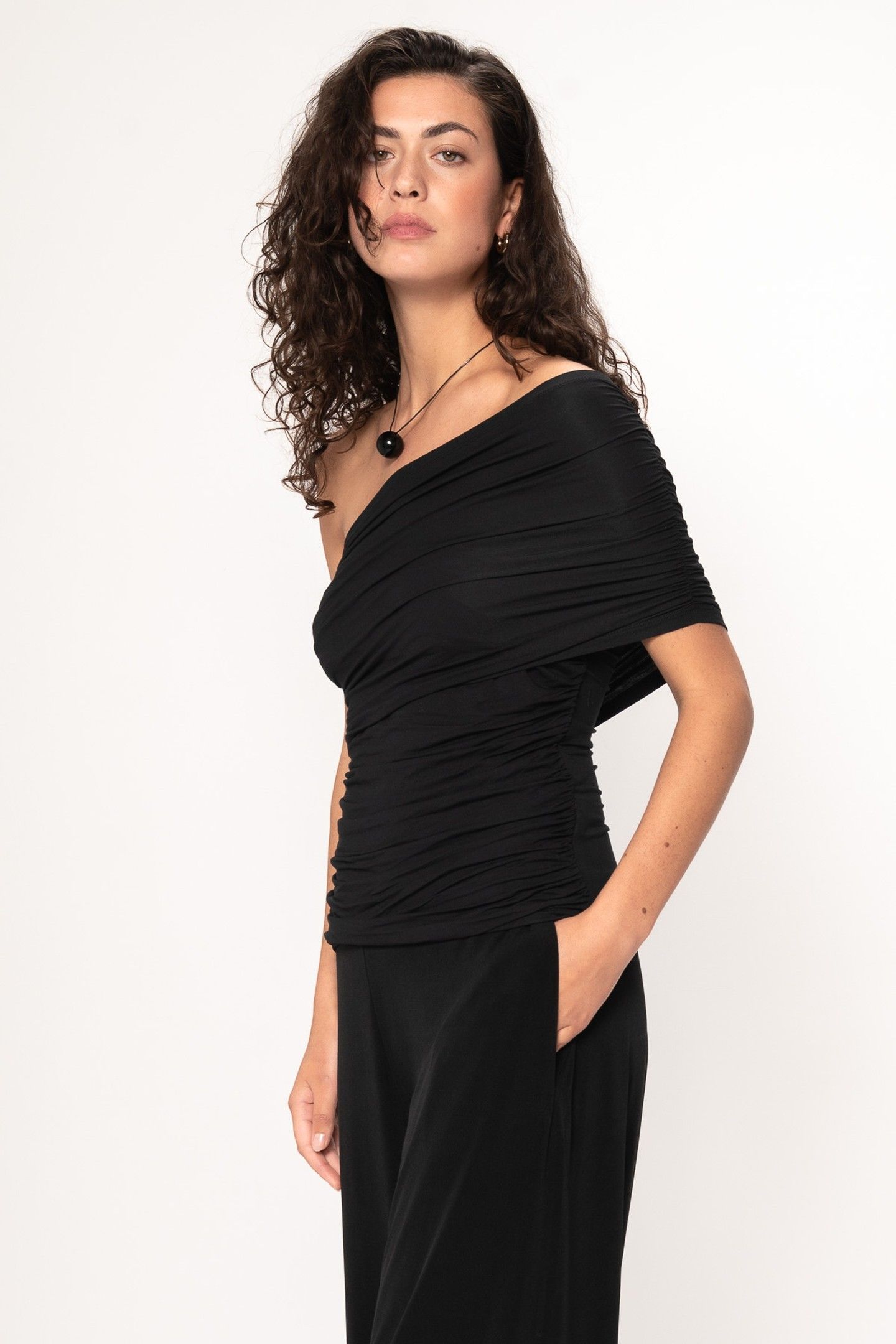 DAHLIA TOP BLACK 2