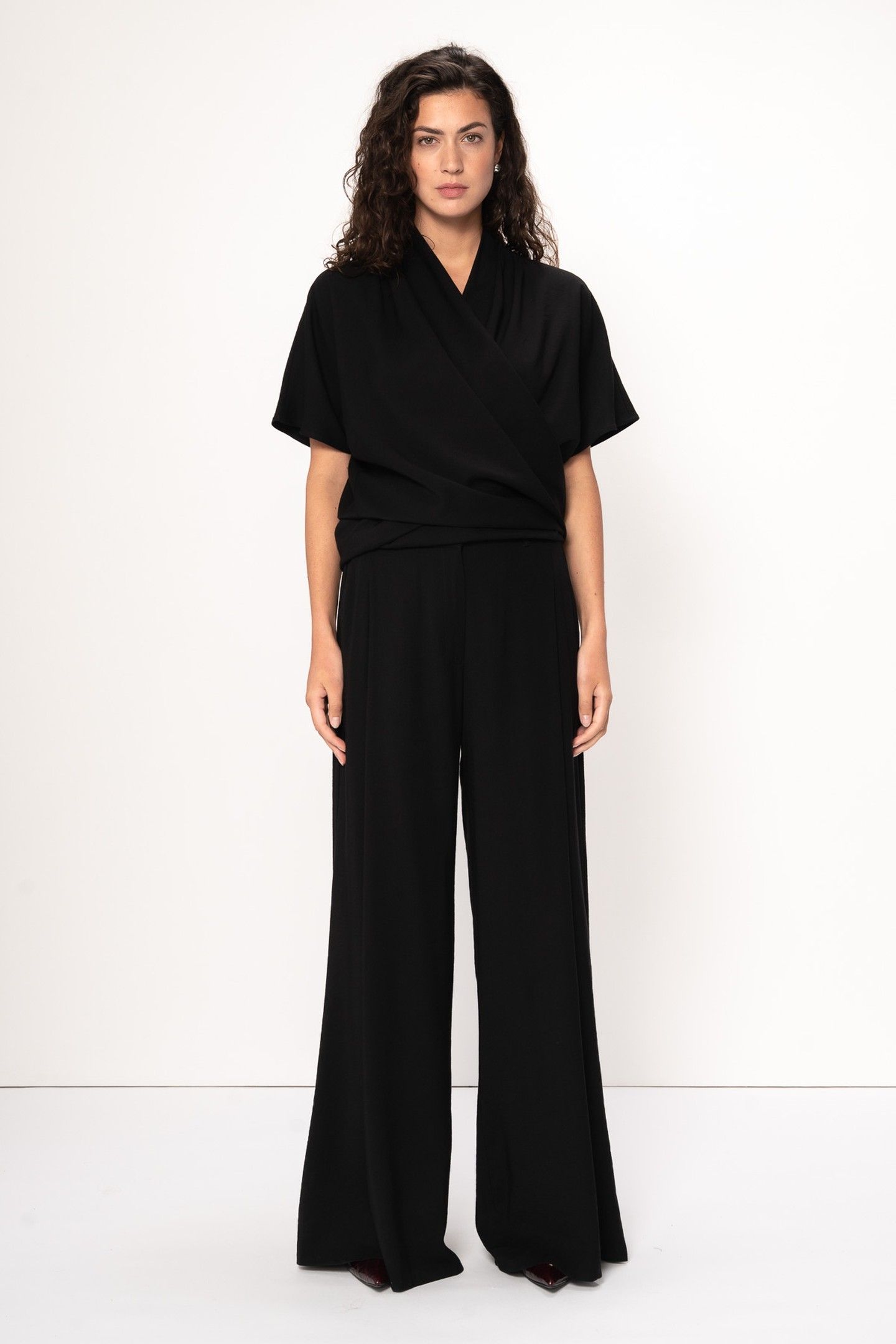 NOVAE TOP BLACK 3