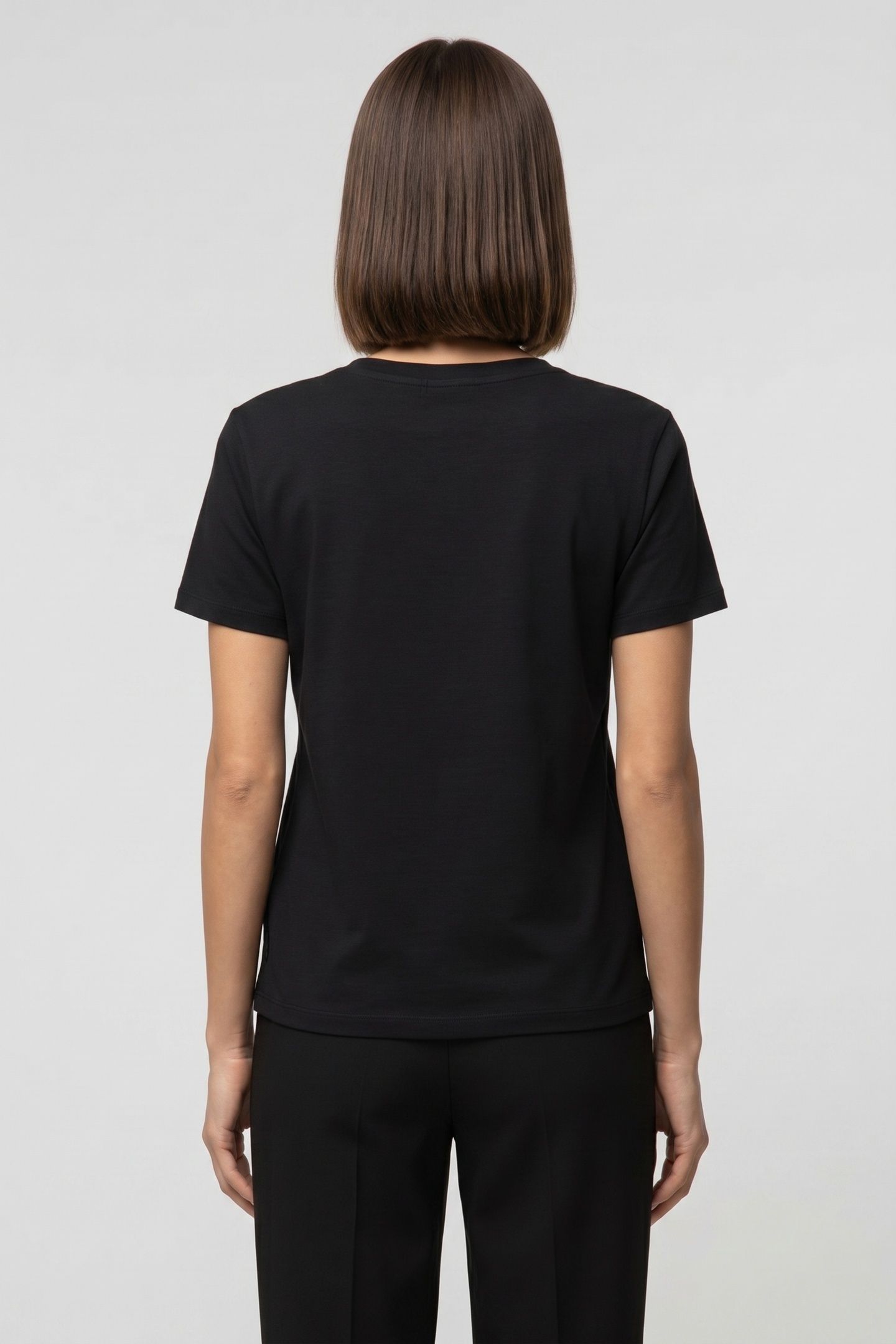 RUBBER PATCH V-NECK T-SHIRT BLACK 4