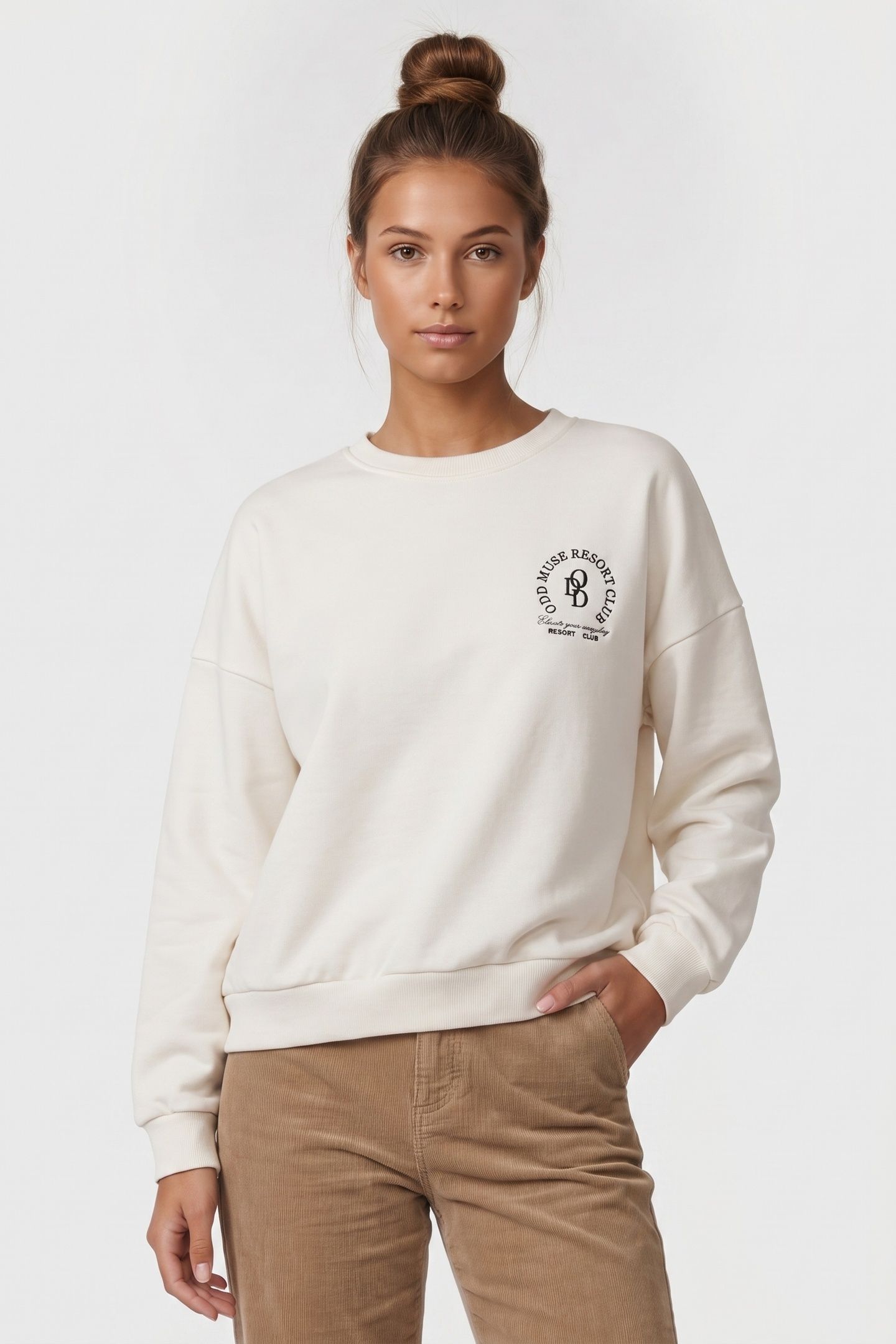 RESORT CLUB SWEATSHIRT WHITE 1