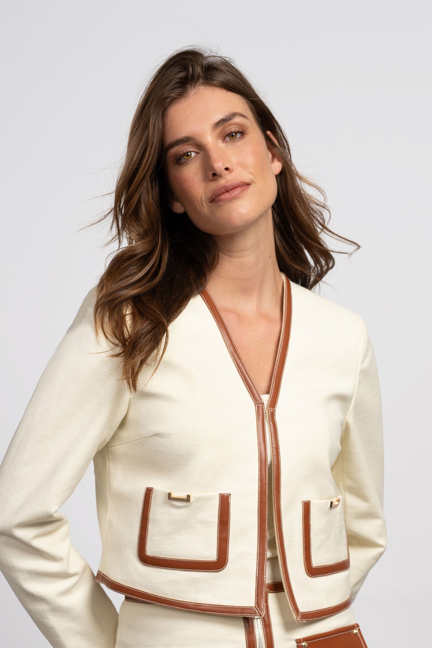 ISHAA JACKET STAR WHITE 1