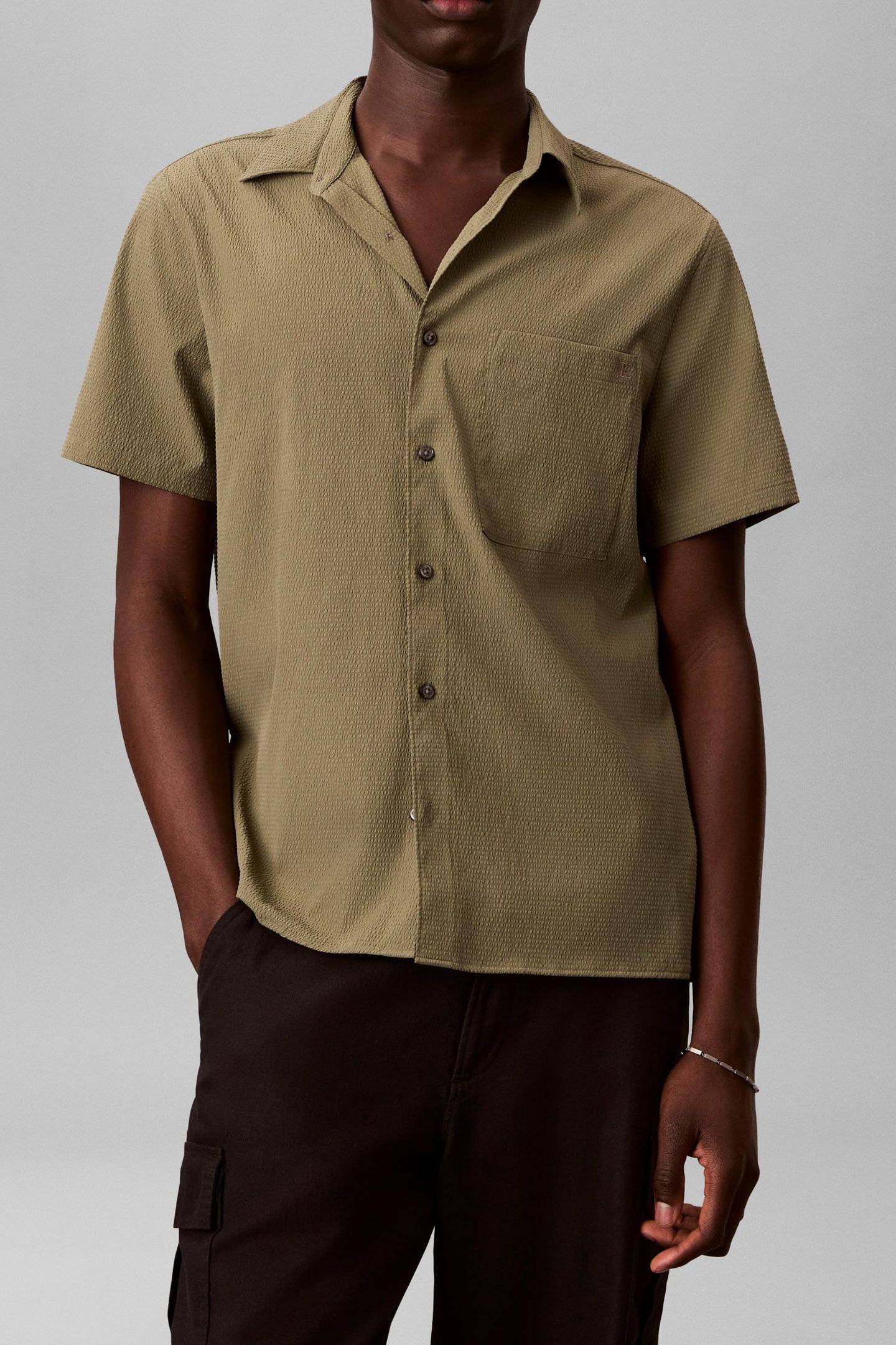 SS SOLID SEERSUCKER SHIRT DEEP LICHEN GREEN 1