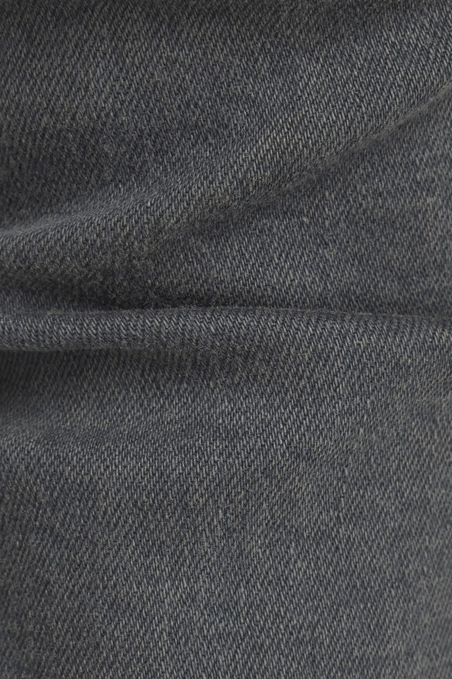 LHANA SKINNY WORN IN TORNADO 6