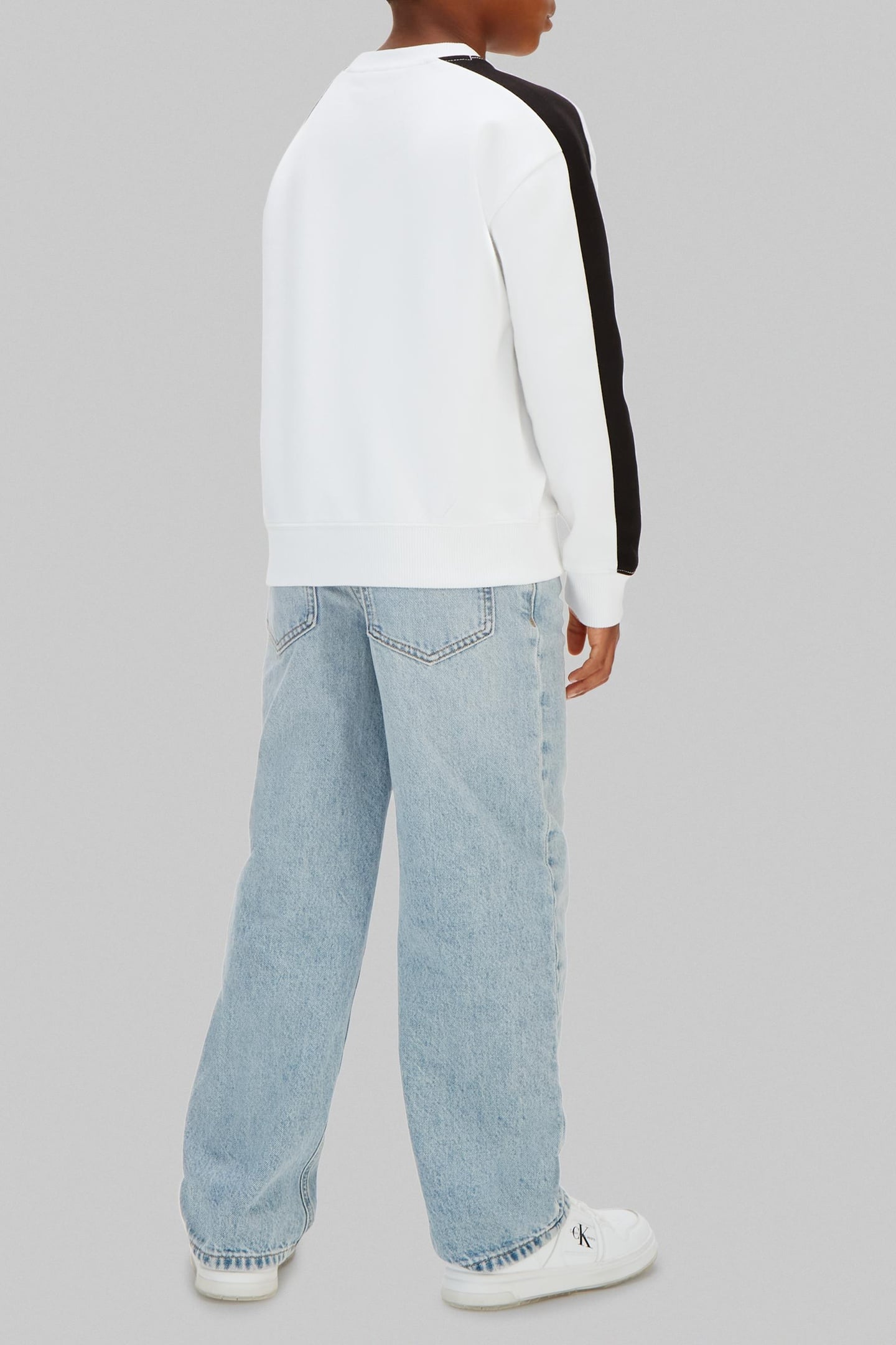 BOYS RELAXED SWEATSHIRT WHITE 3