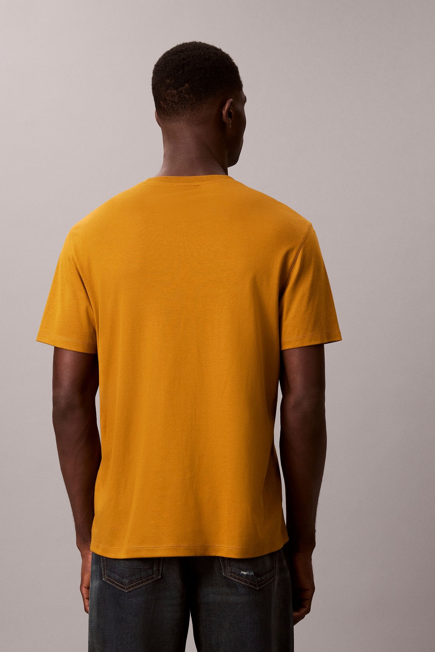 SS SUPIMA CHEST EMB TEE FIELD MOSS 4