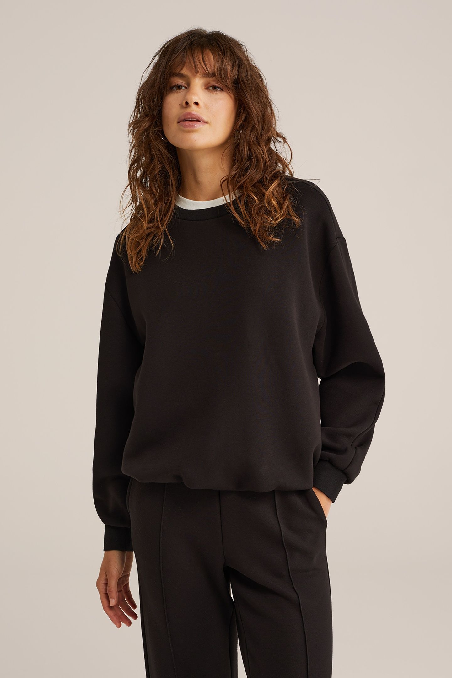 SWEATER BLACK 2
