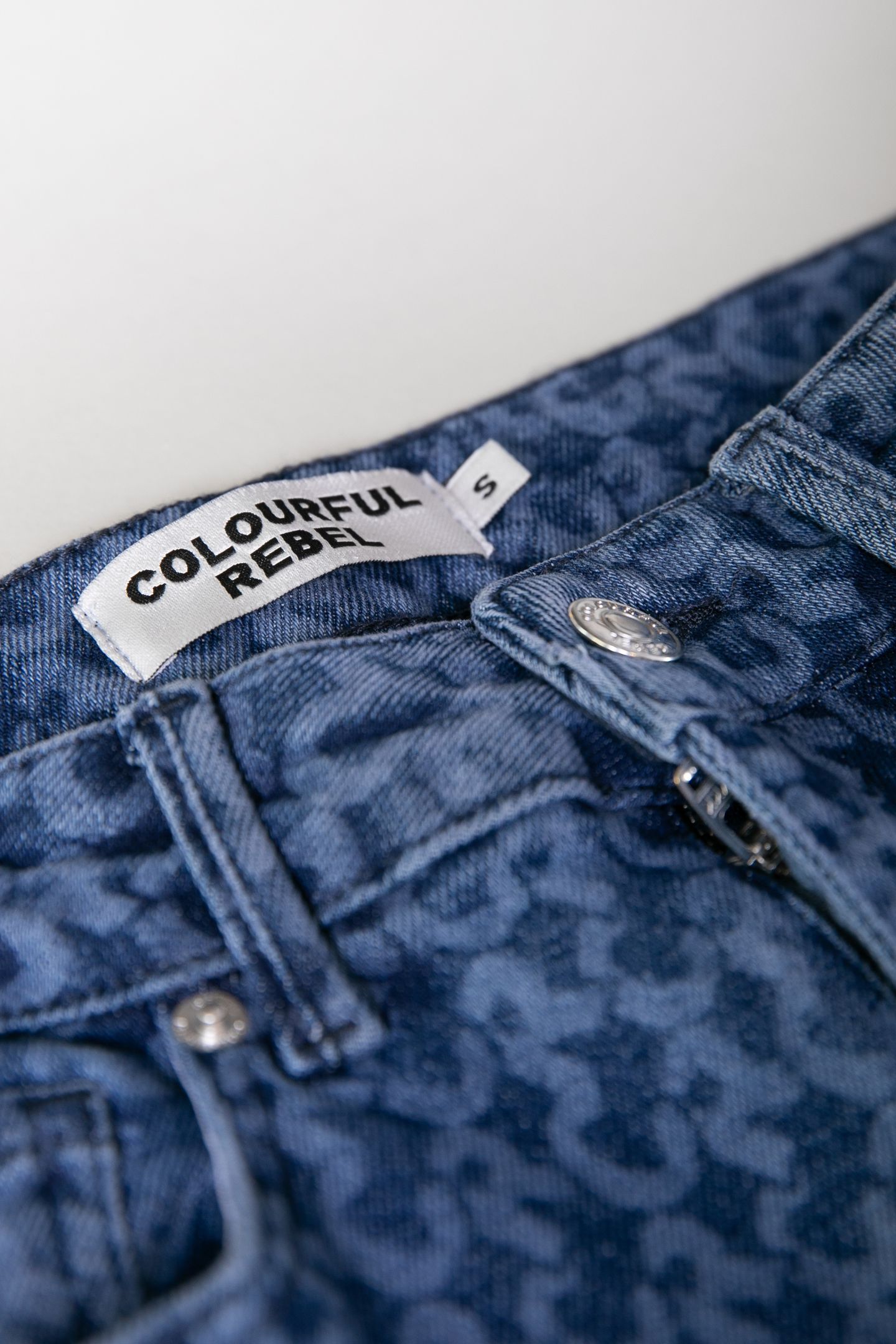 GAIAS LOGO HIGH RISE WIDE LEG DENIM PANTS MID BLUE DENIM 4